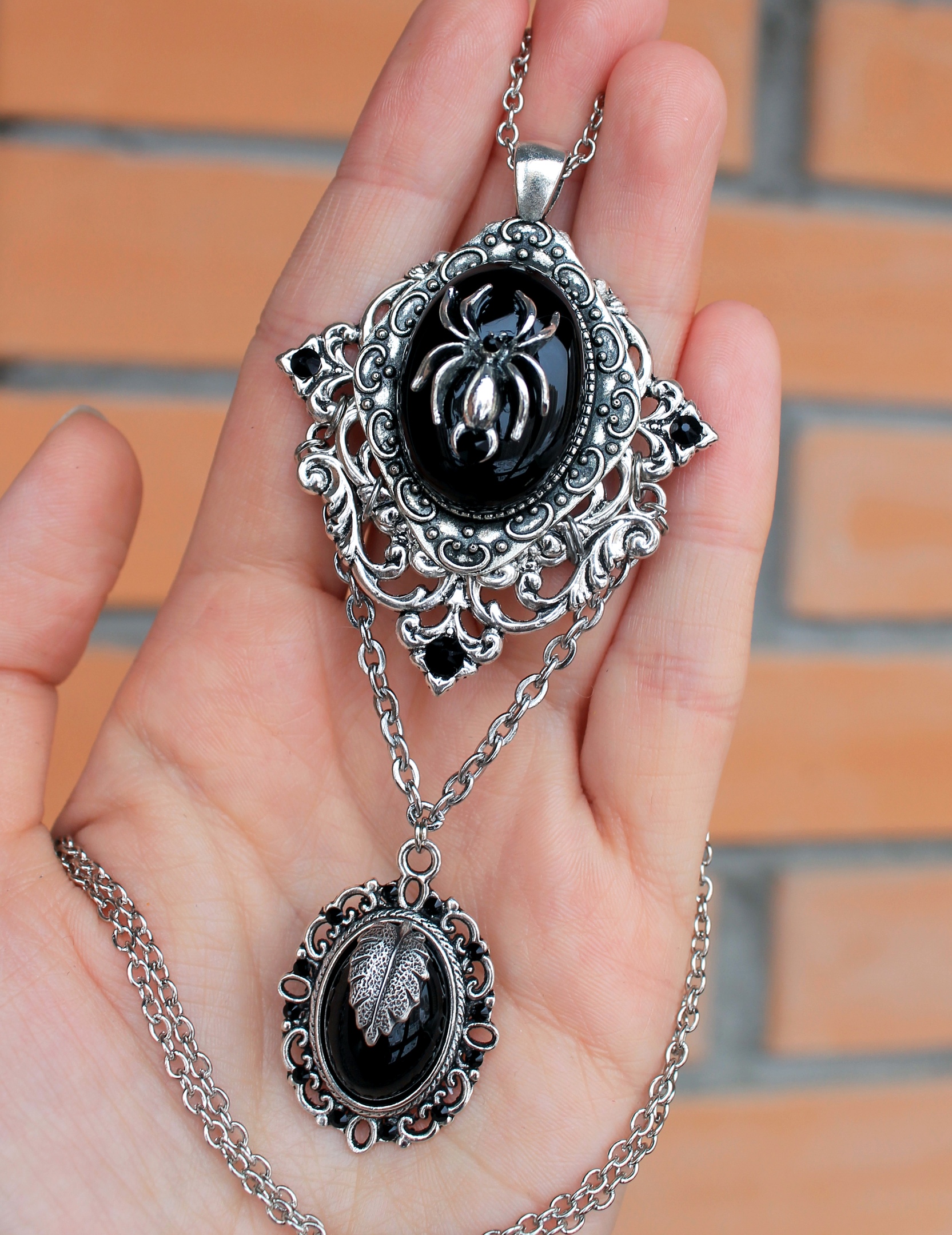 Колье с Обсидианом "Готика"