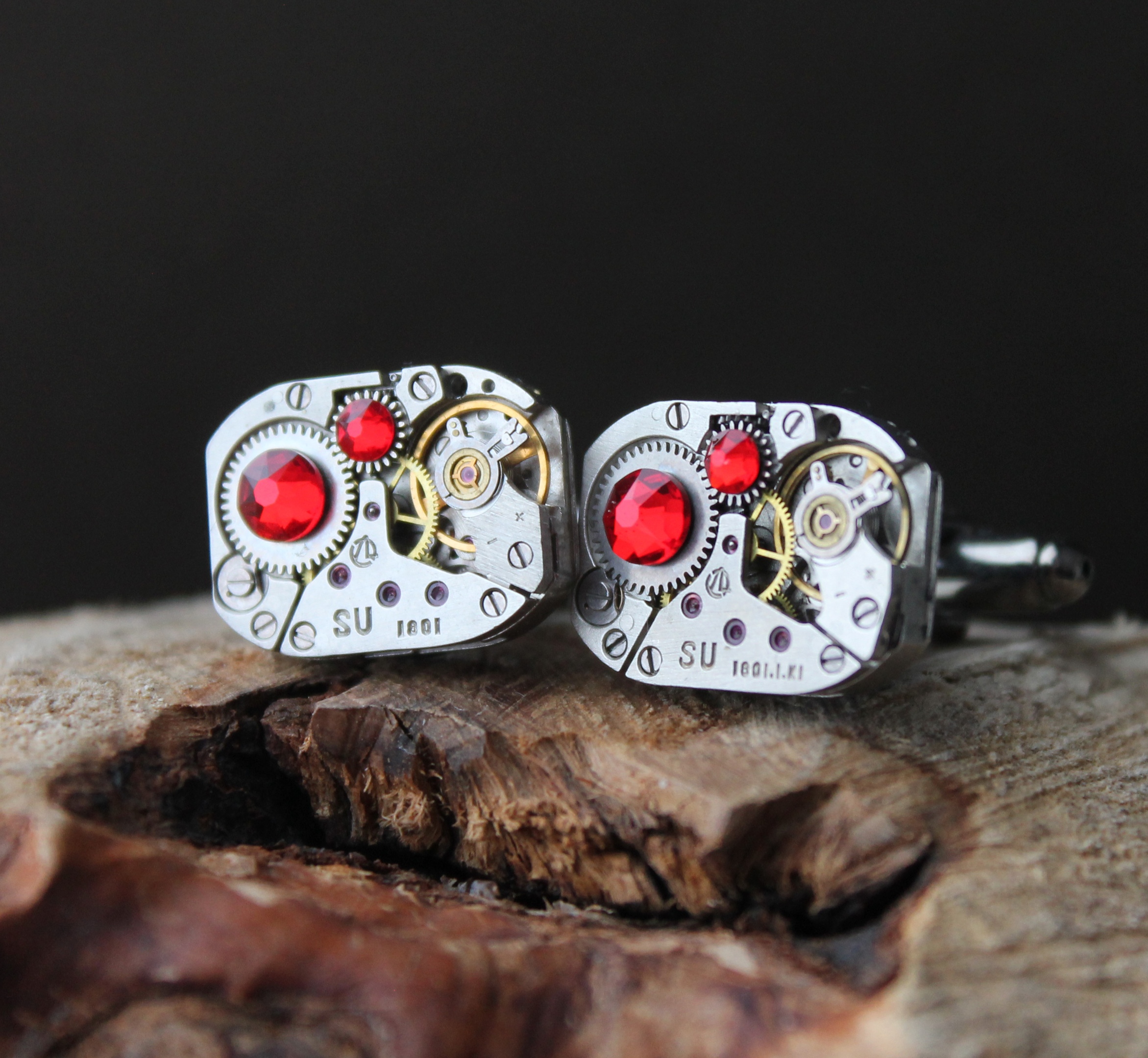 Стимпанк запонки  с кристаллами Сваровски"Bugatti"