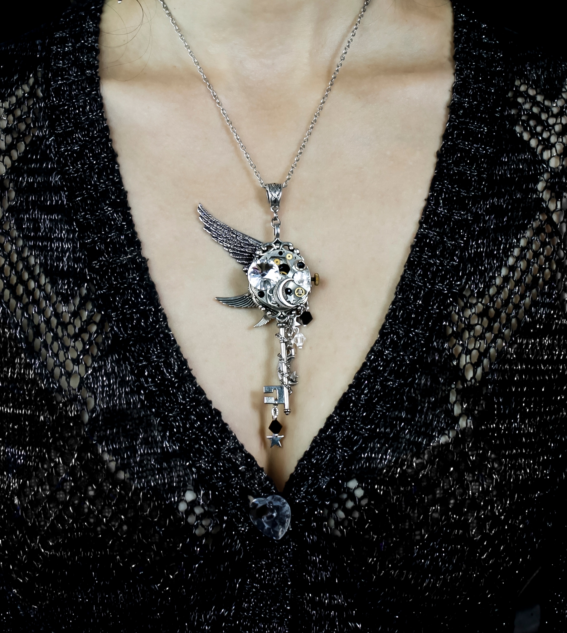 Черно-Белый Стимпанк Кулон-Ключик "Алхимия" со Сваровски и Винтажным М - фото товара