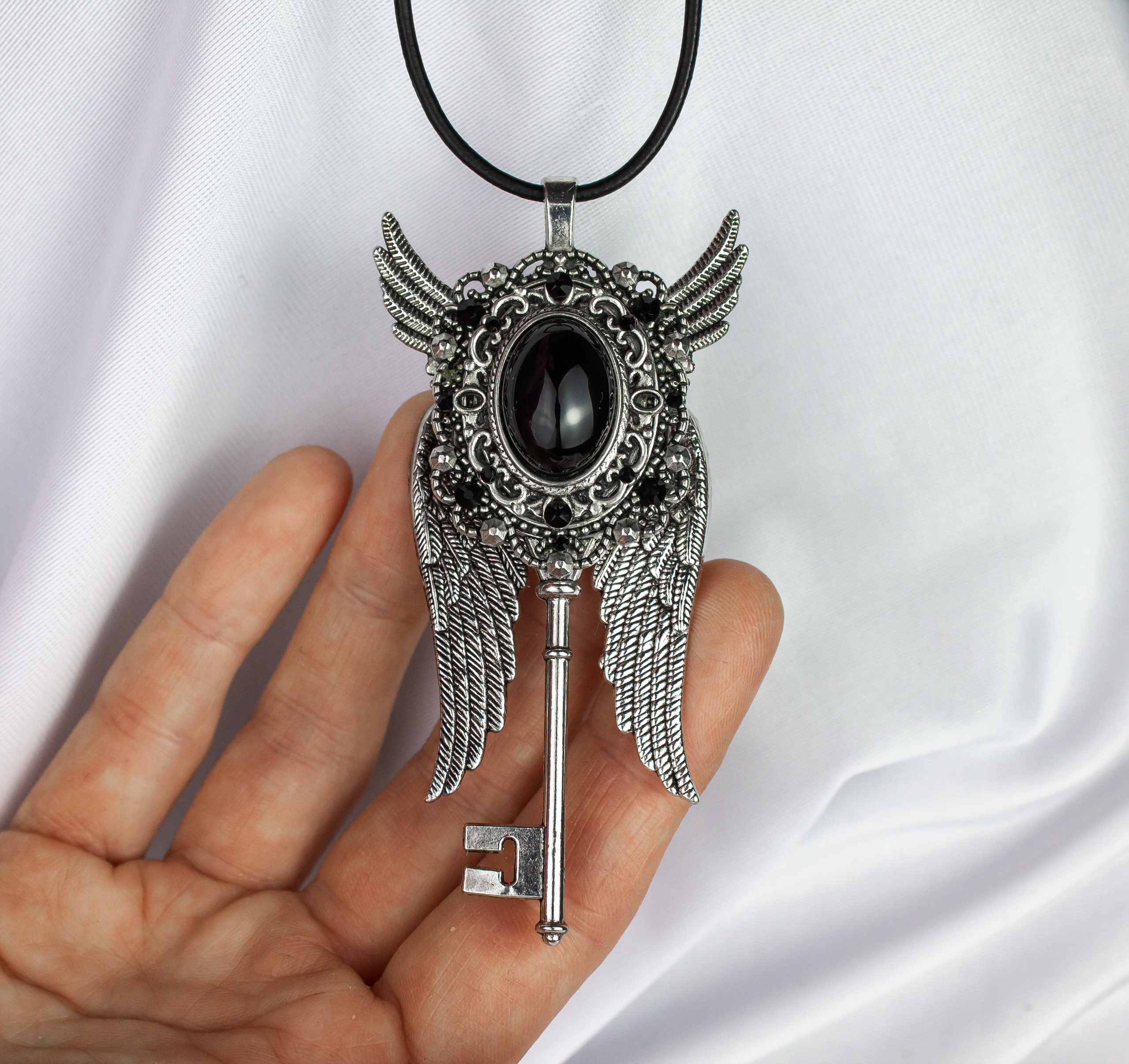 Изображение 4 товара Винтажный Кулон - Ключик  с Обсидианом