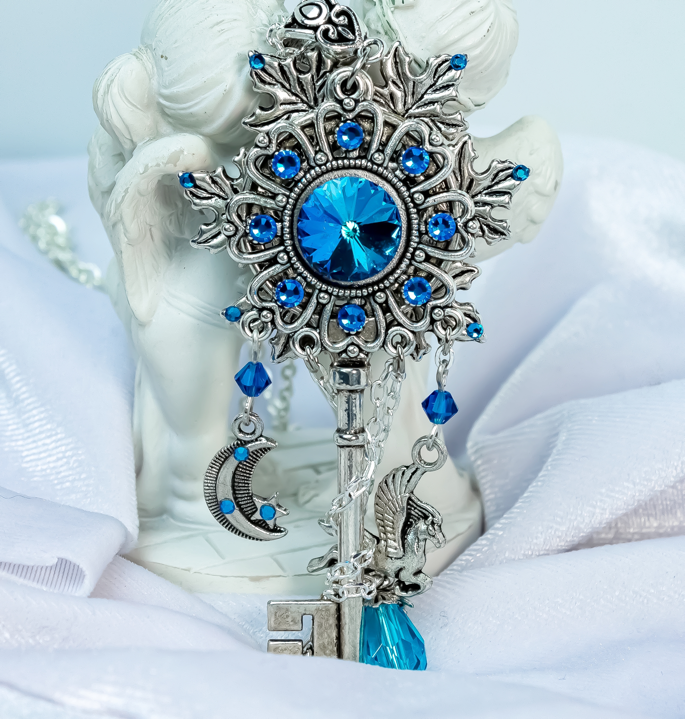 Комплект Украшений «Сказочное Королевство» с синими кристаллами Swаrоv - фото товара