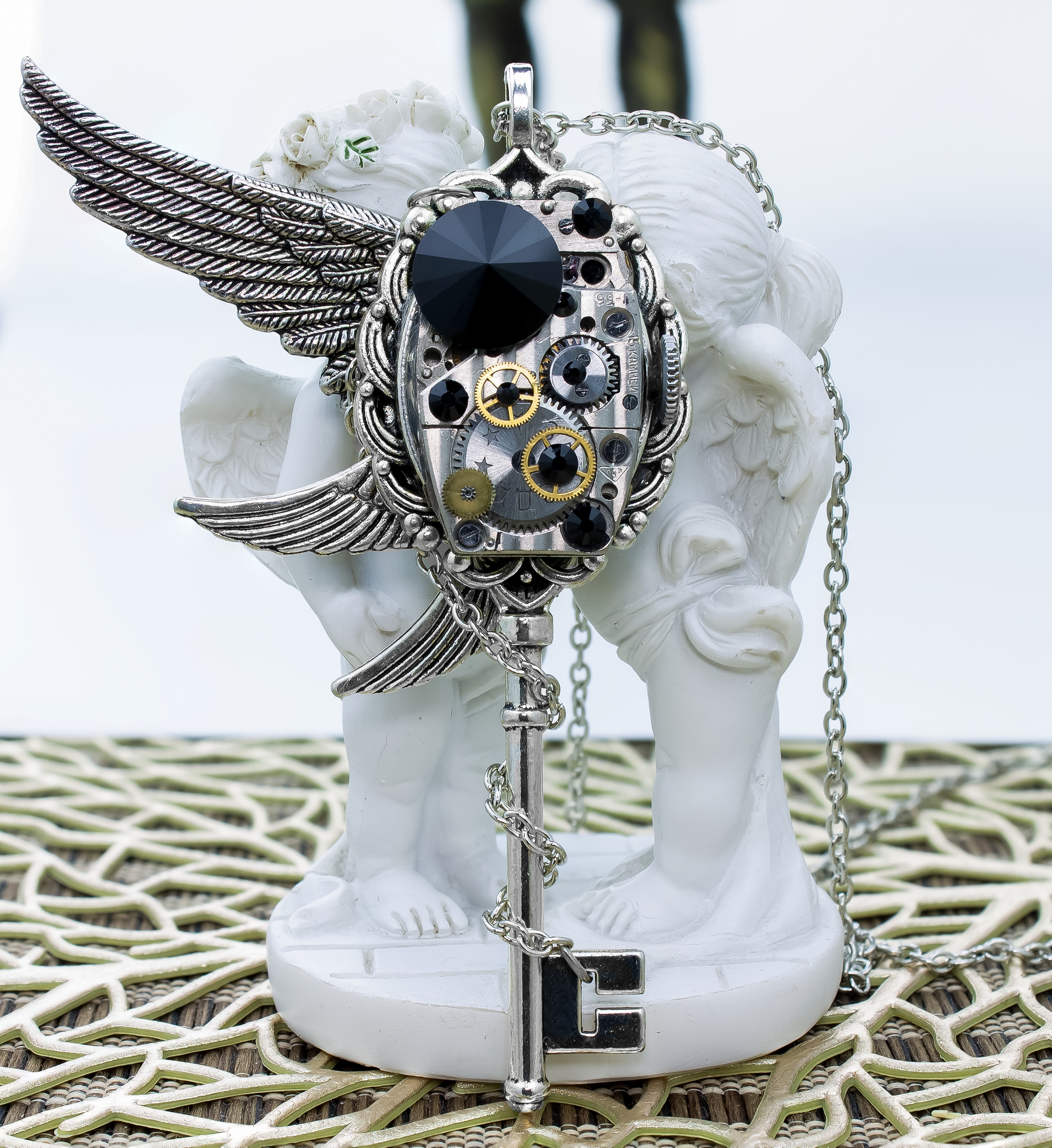 Стимпанк Кулон - Ключ  "Готический Роман" со Swаrоvski и Винтажным Мех - фото товара