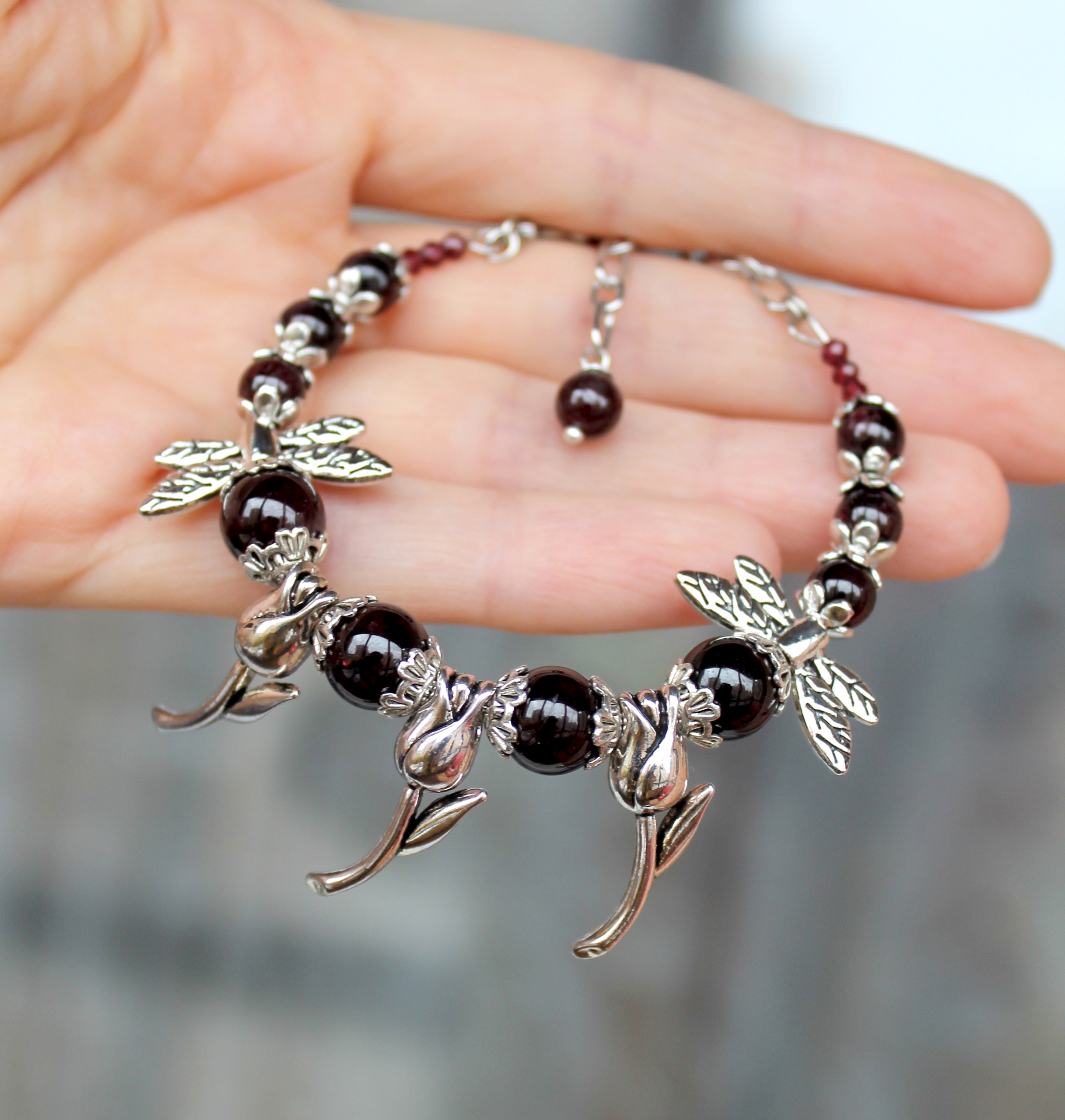 Дополнительное фото товара Браслет с Натуральным Гранатом "Любовь и Страсть"