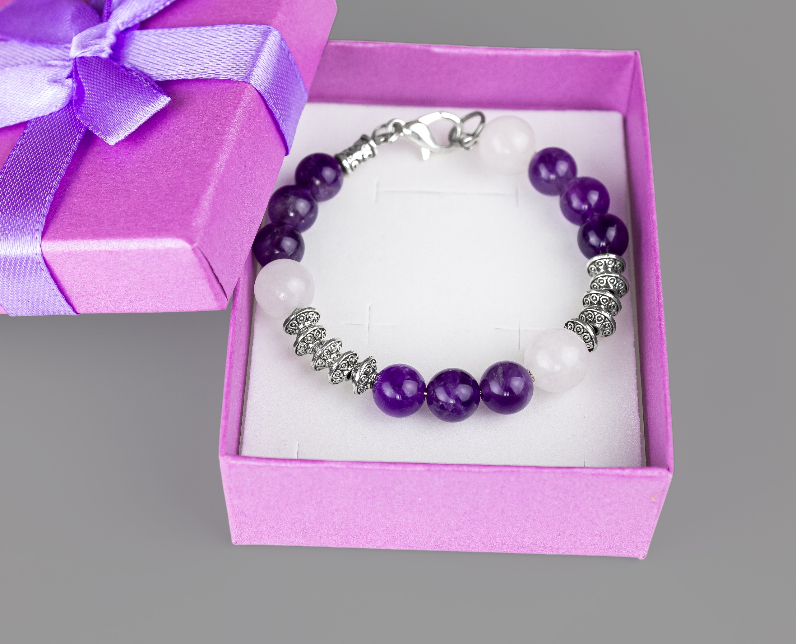 Изображение 2 товара Браслет "Лунная Медитация" с Натуральными Камнями - Аметистом и Лунным Камнем