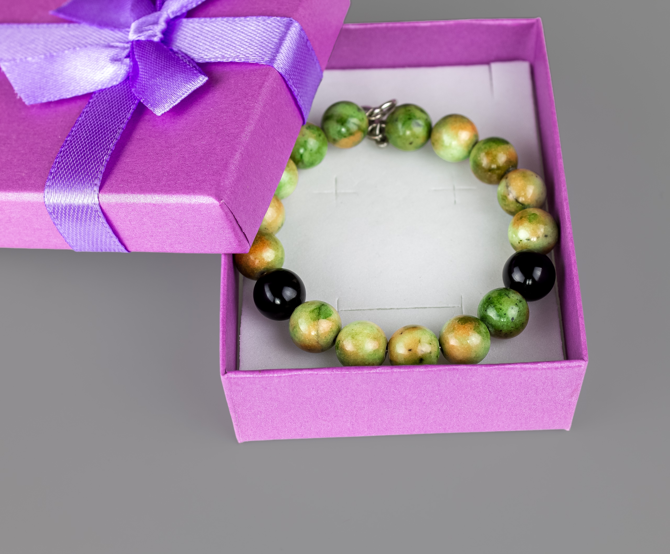 Дополнительное фото товара Браслет "Лесная" с Натуральными Камнями - Жадеитом и Обсидианом