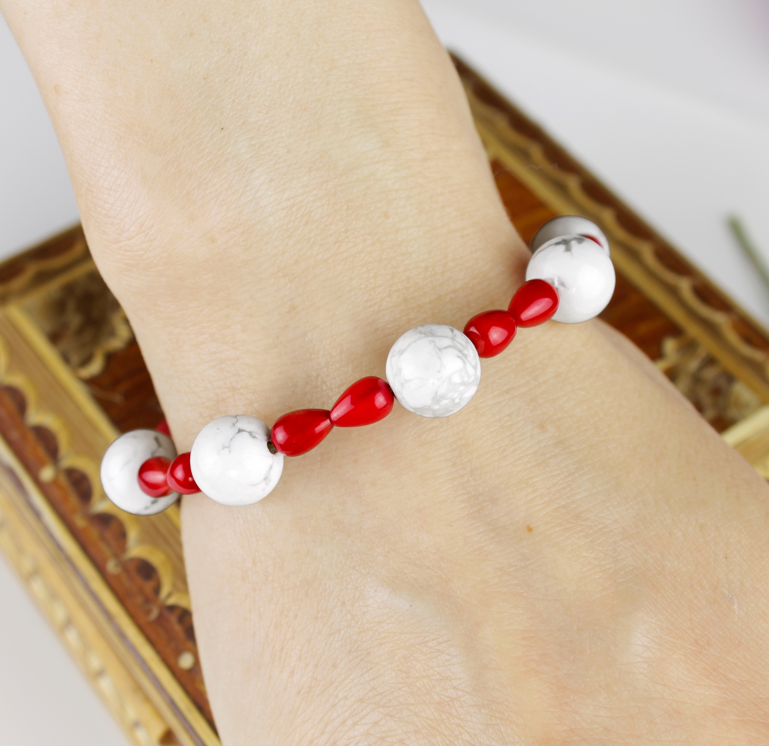 Изображение 2 товара Браслет "Океан" с Натуральными Камнями - Кораллом и Турквенитом