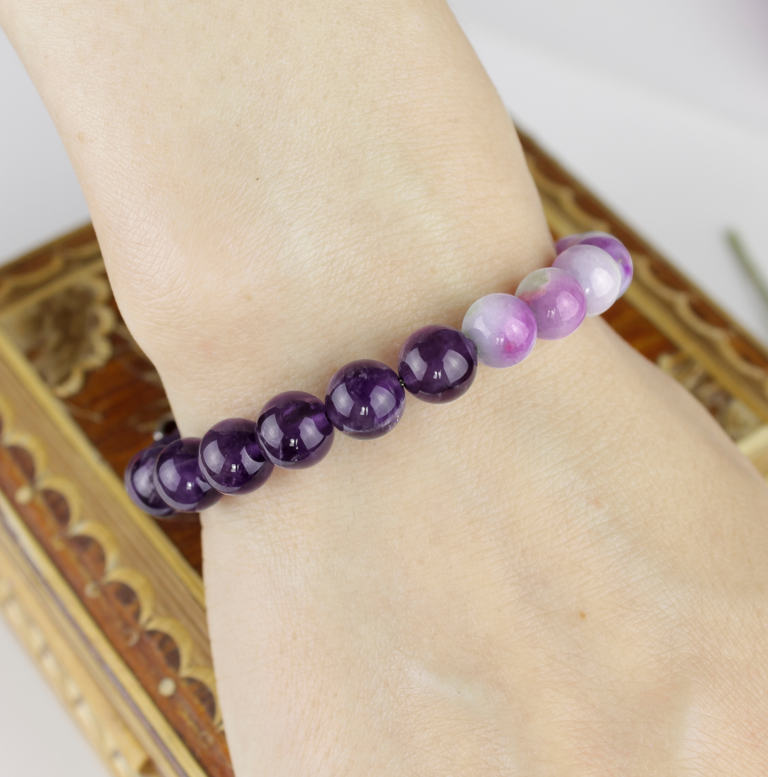 Изображение 2 товара Браслет "Фламинго" с Натуральными Камнями - Аметистом и Жадеитом