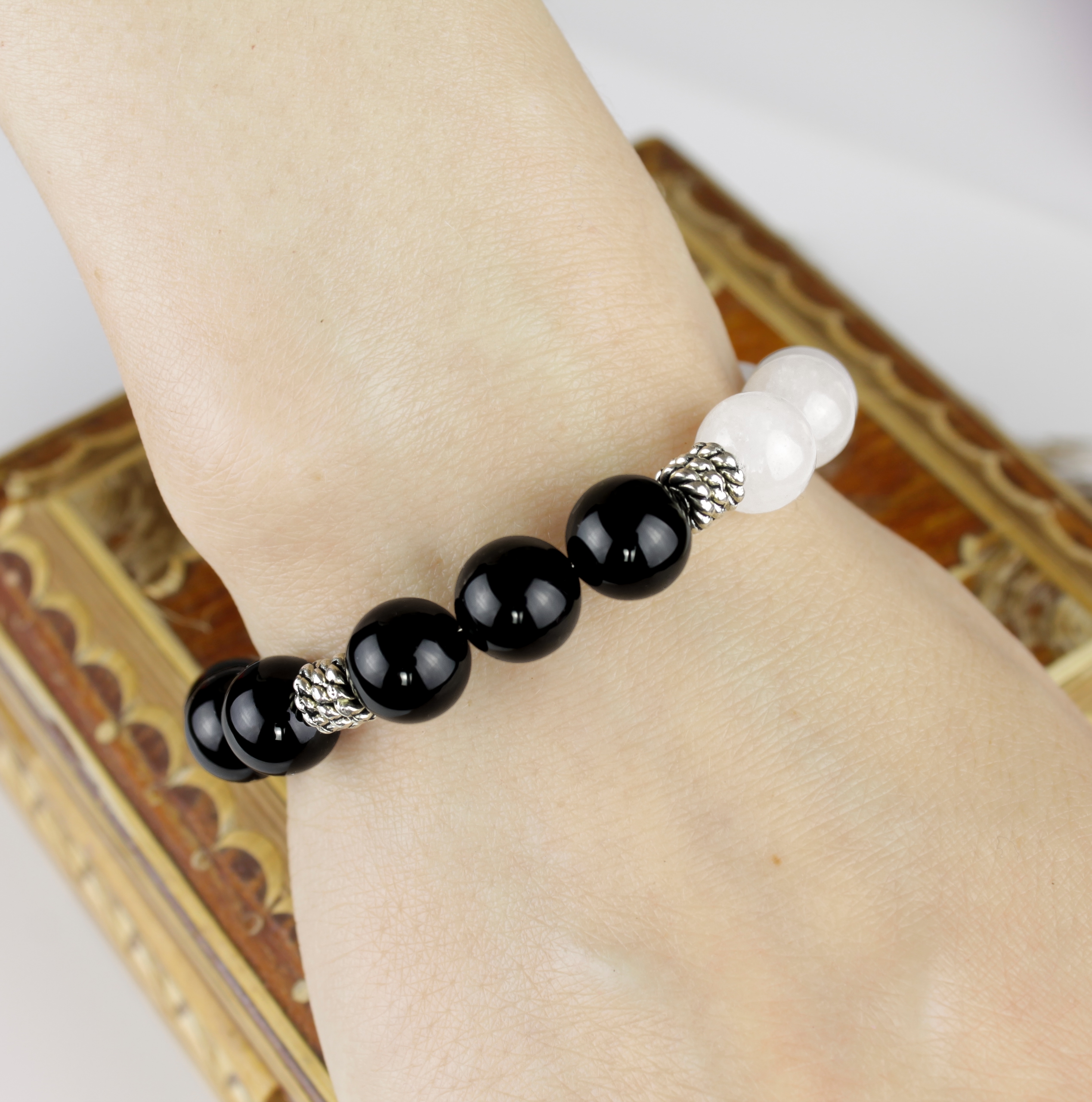 Дополнительное фото товара Браслет "Лунная Корона" с Натуральным Обсидианом и Лунным Камнем