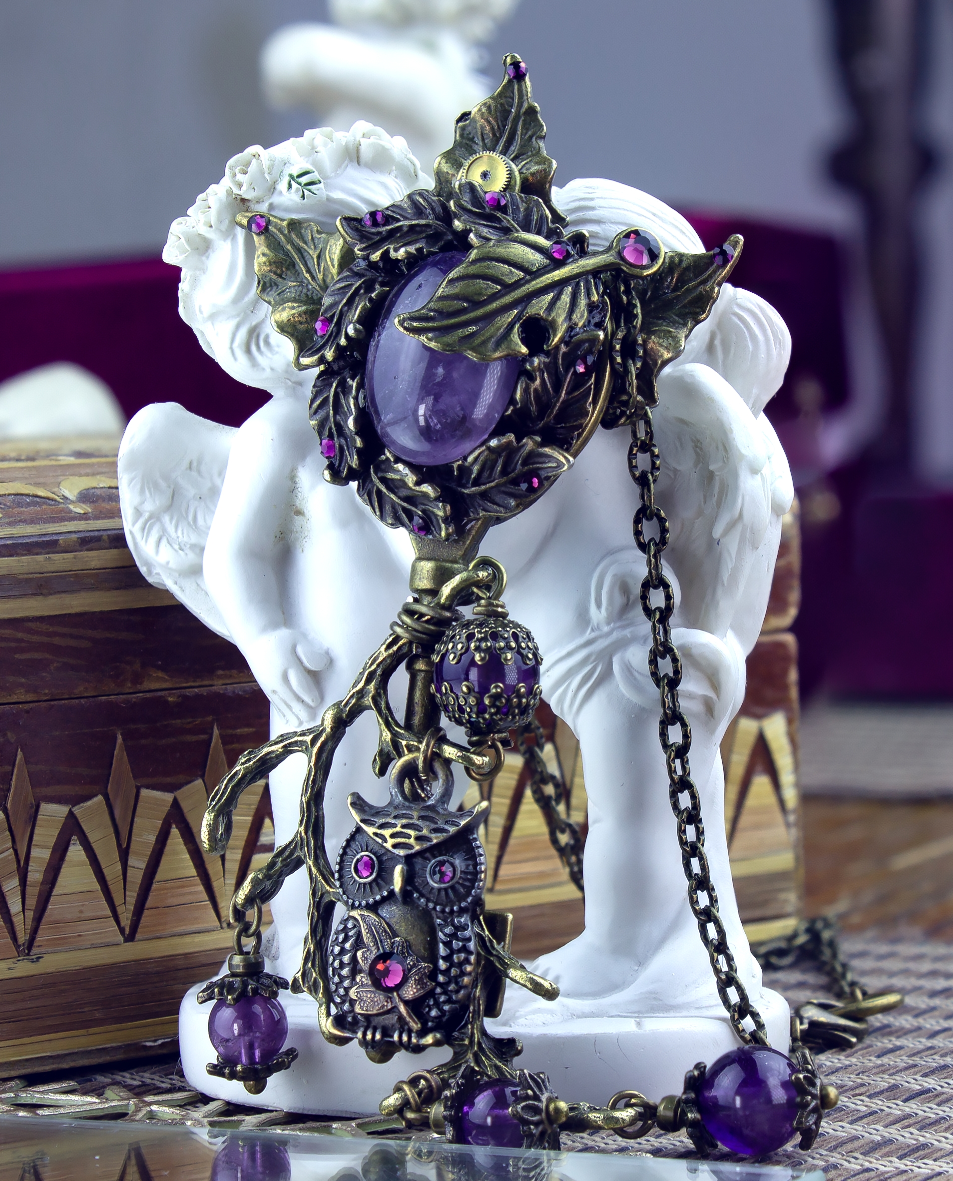 Дополнительное фото товара Винтажный Кулон - Ключ с Натуральным Аметистом и Сваровски "Мудрая  Сова"