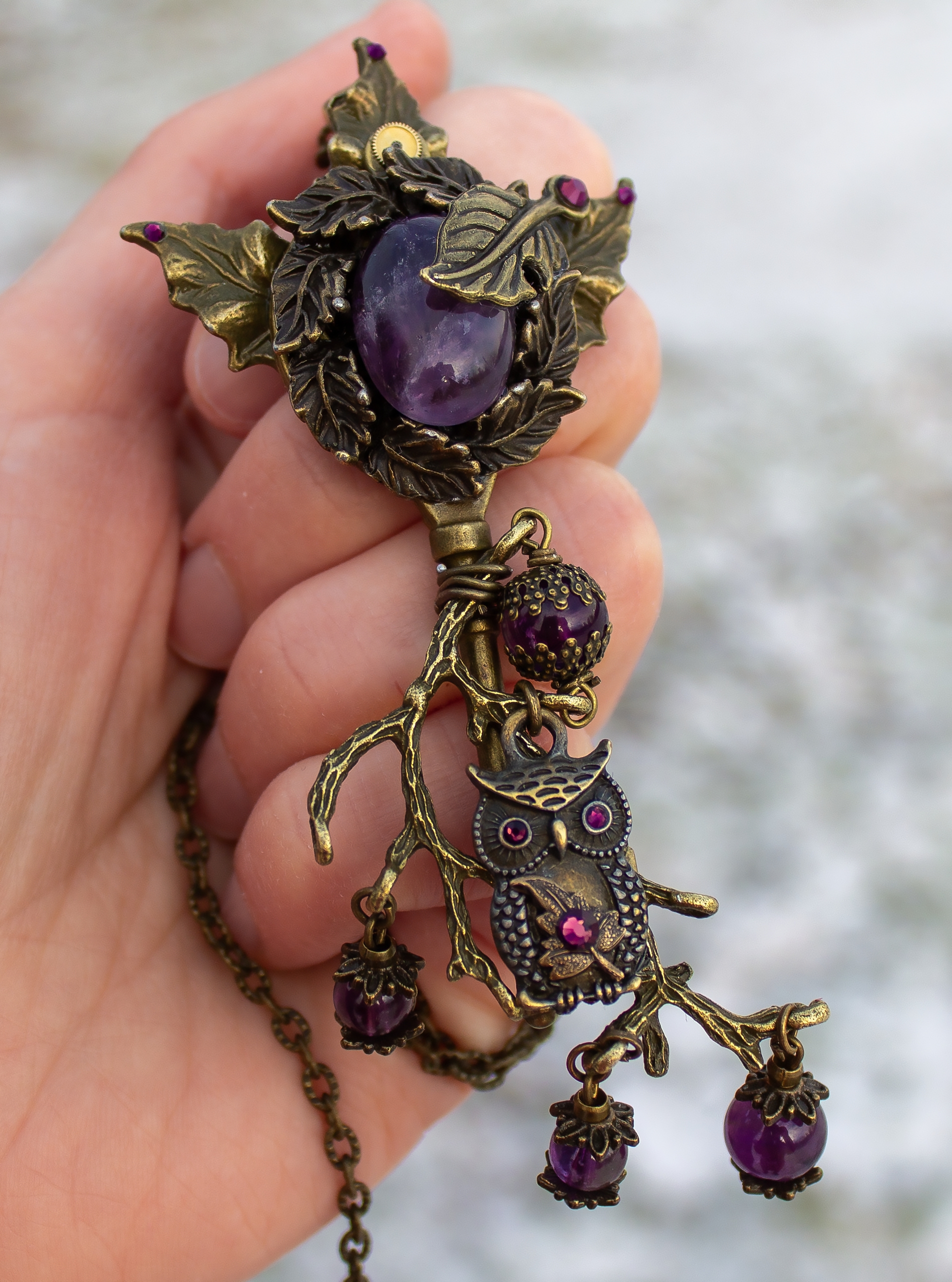 Изображение 2 товара Винтажный Кулон - Ключ с Натуральным Аметистом и Сваровски "Мудрая  Сова"