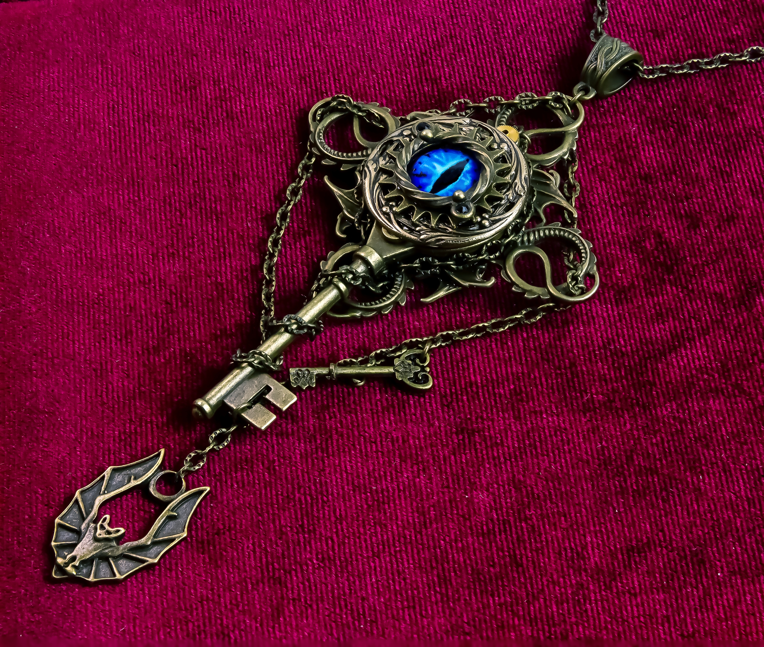 Дополнительное фото товара Винтажный Фэнтези Кулон - Ключик  "Страсть Дракона"