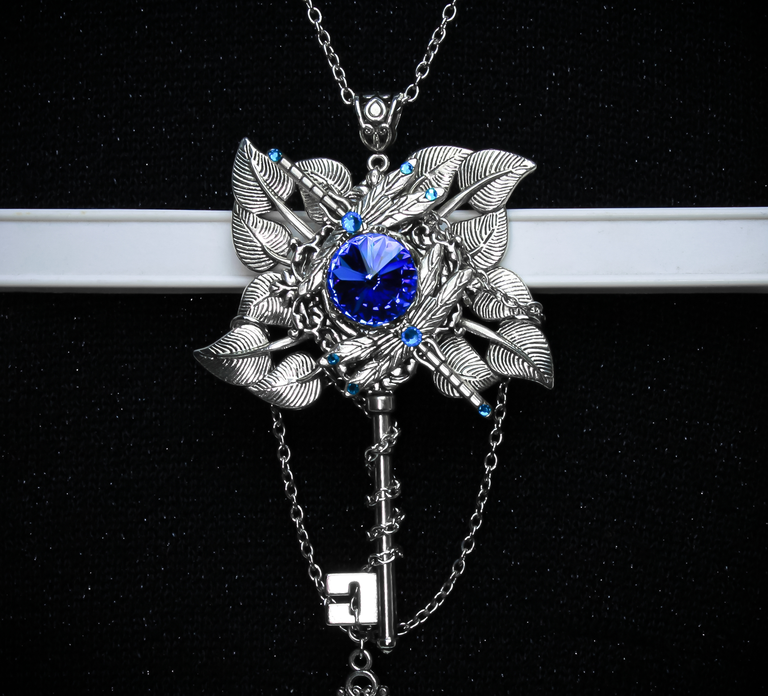 Изображение 2 товара Винтажная Подвеска - Ключик  "Волшебный Свет" с кристаллами Сваровски