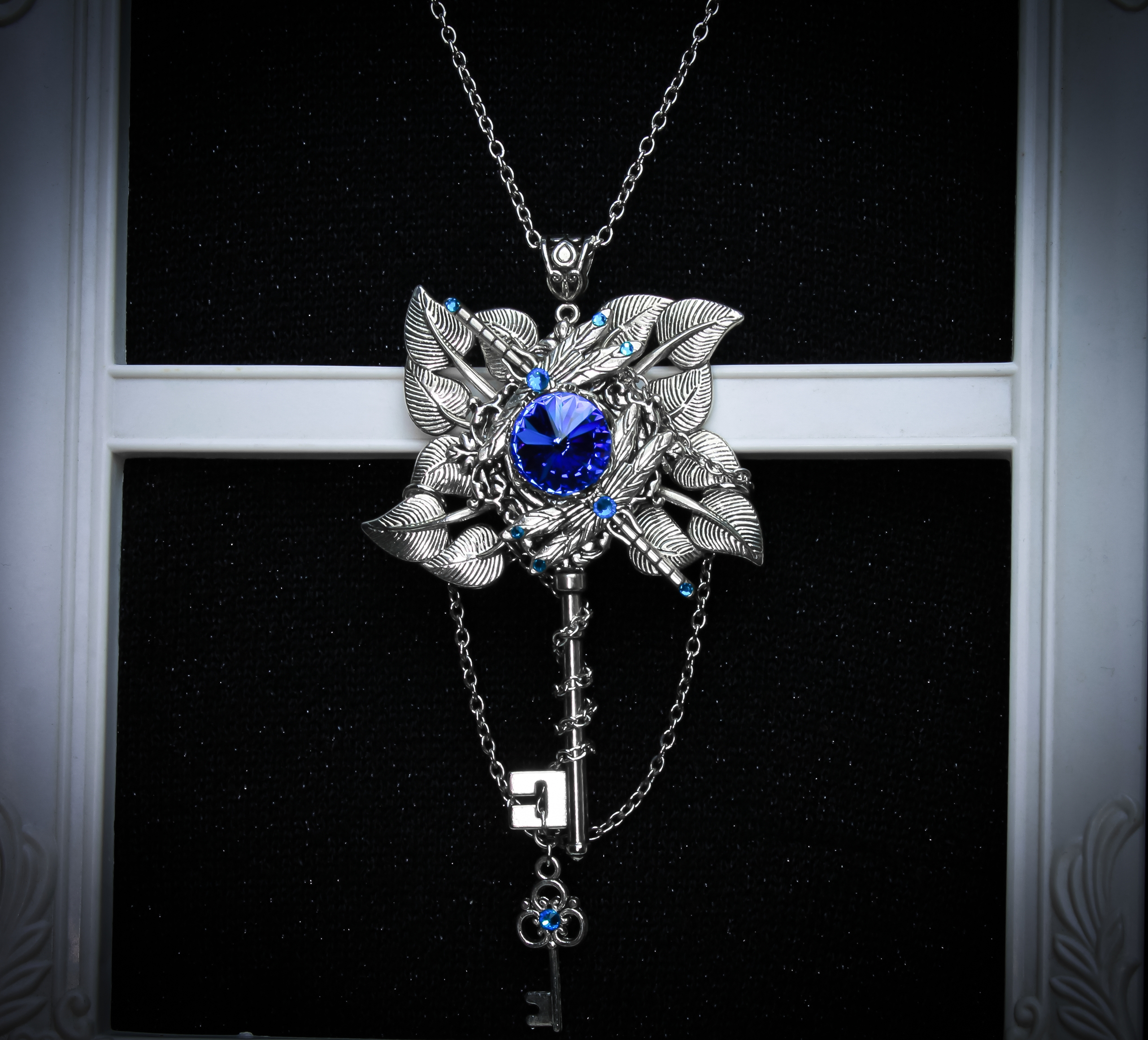 Изображение 4 товара Винтажная Подвеска - Ключик  "Волшебный Свет" с кристаллами Сваровски