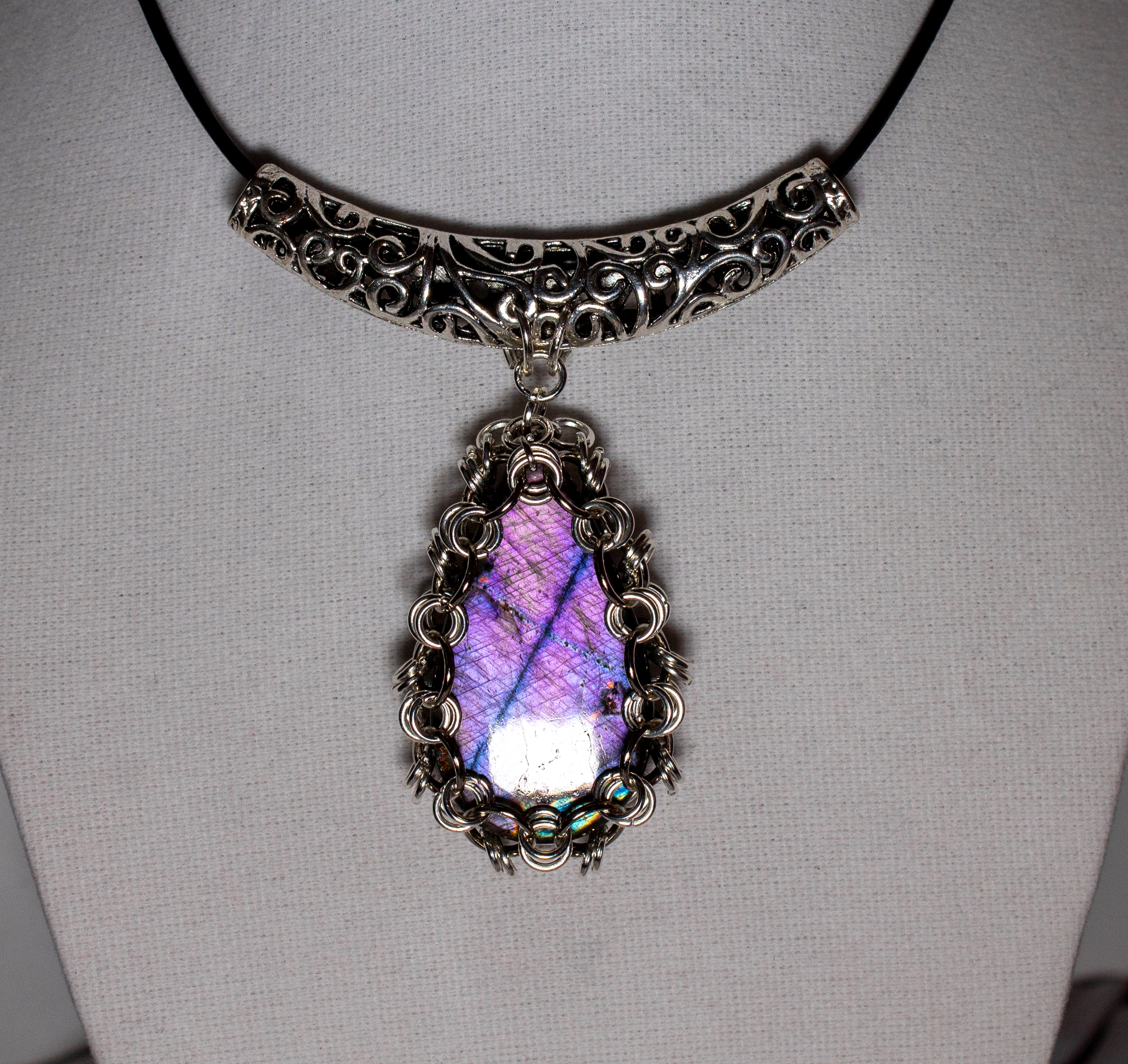 Изображение 2 товара Колье с редким Лабрадором "Заговоренный Лес"