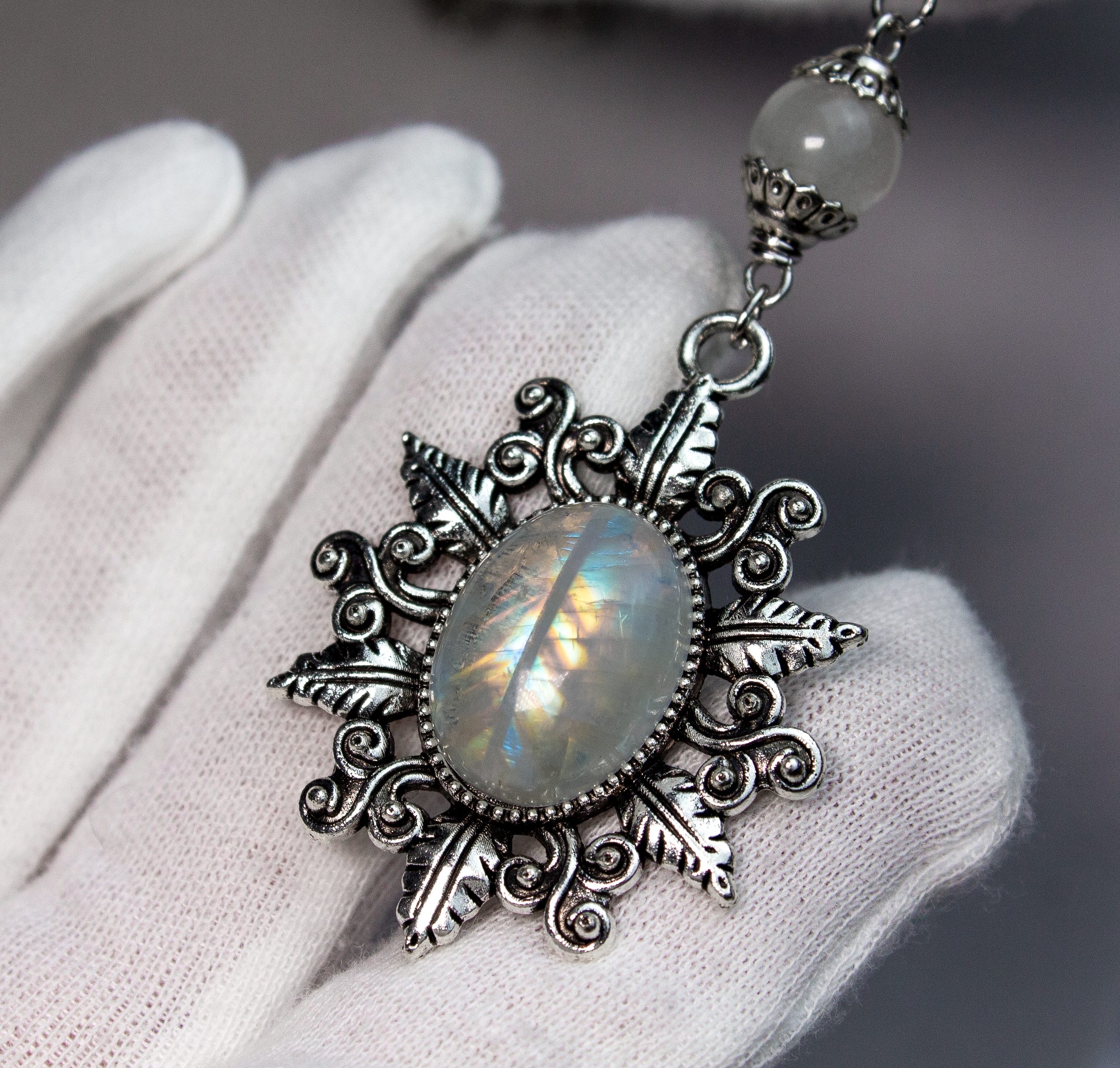 Изображение 2 товара Комплект Колье+ Серьги "Ведьмин Глаз" с Натуральным Редким Лунным Камнем