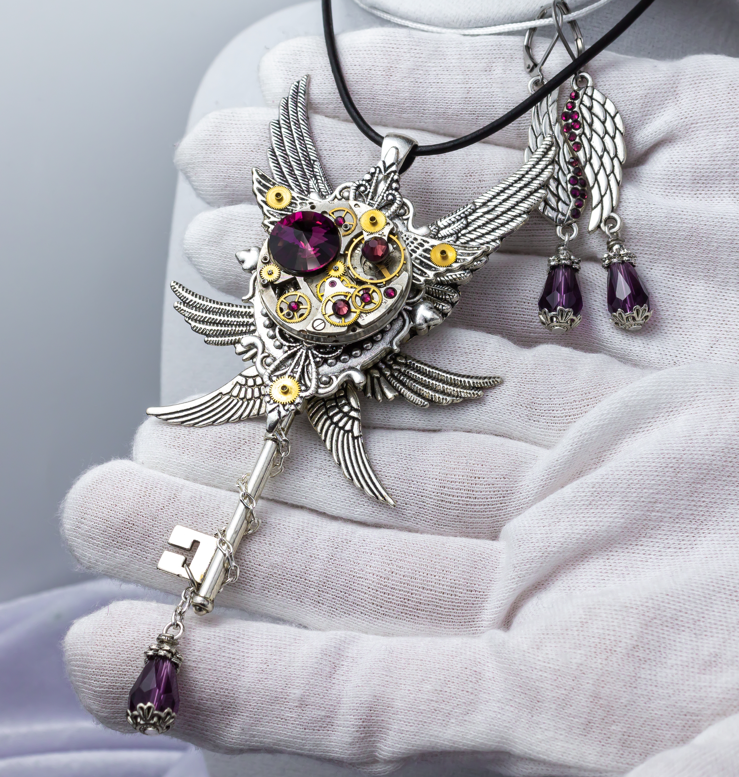 Дополнительное фото товара Винтажный Стимпанк-Комплект «Ключ Времени» 🕰️🔑 Кулон-Ключик + Серьги