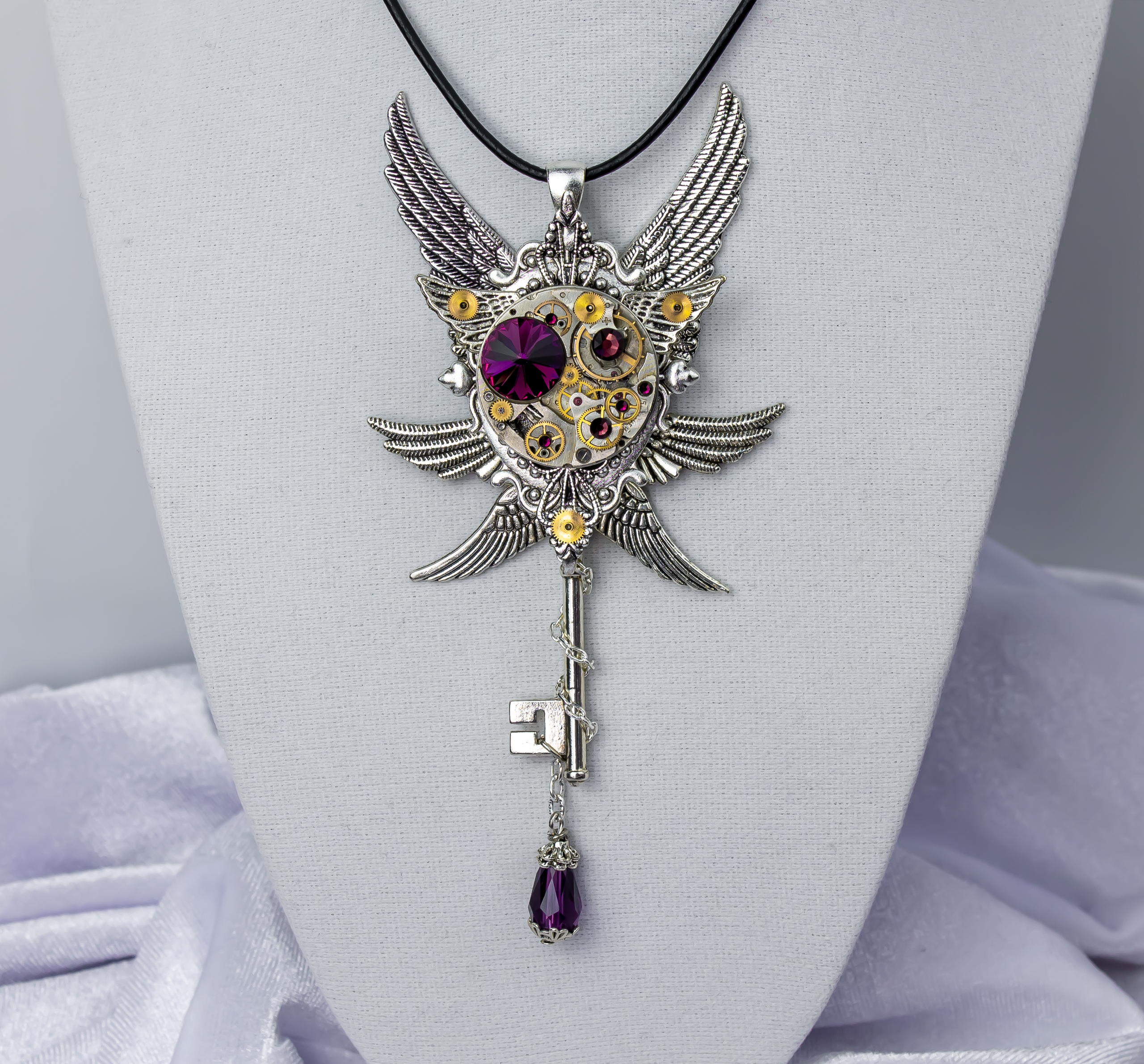 Изображение 3 товара Винтажный Стимпанк-Комплект «Ключ Времени» 🕰️🔑 Кулон-Ключик + Серьги