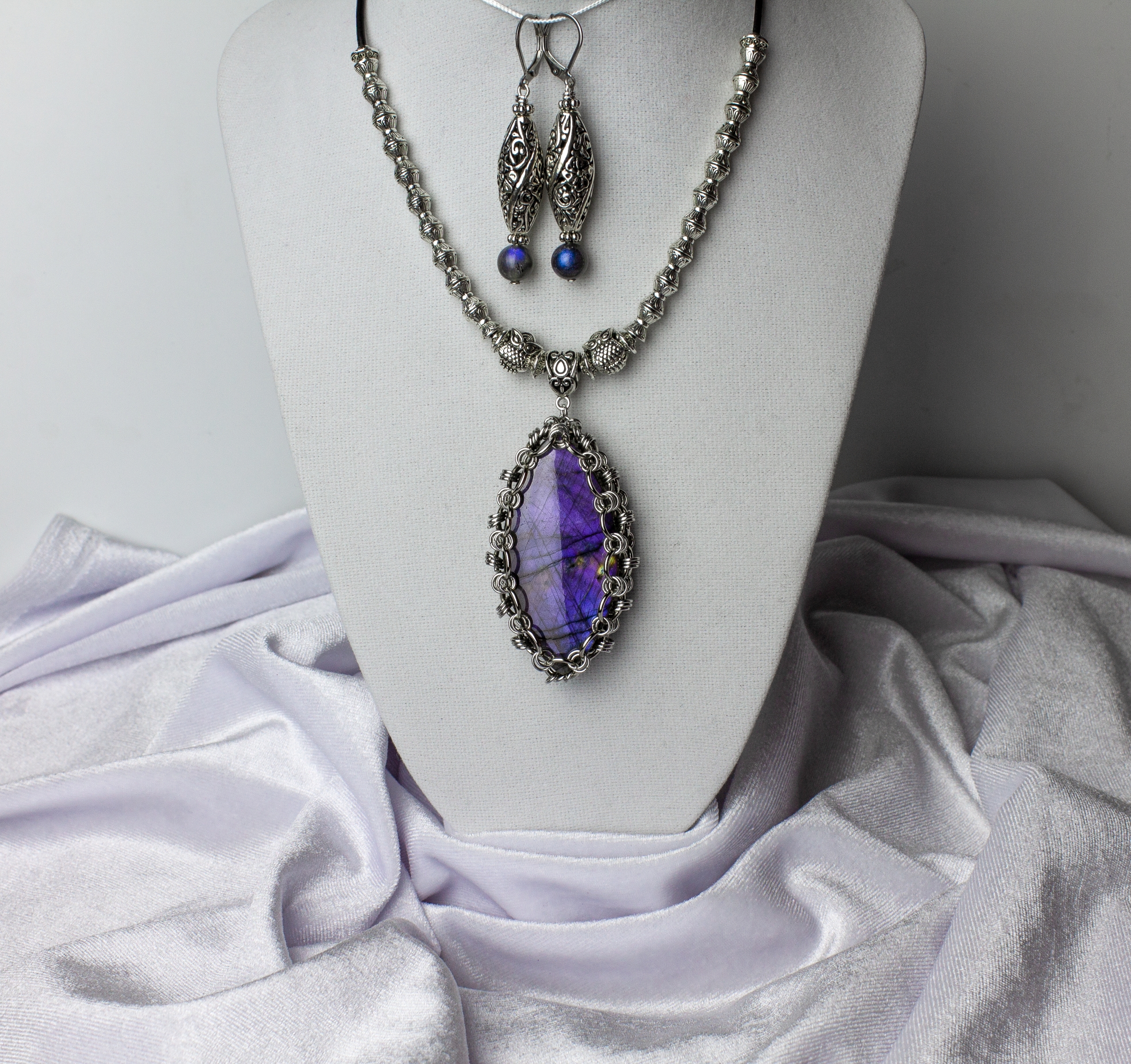 Изображение 4 товара Комплект Колье+ Серьги "Индиго" с Натуральным Редким Лабрадором