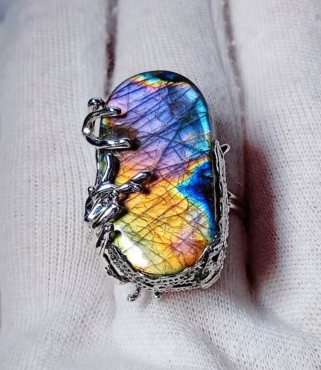 Изображение 2 товара Кольцо "Портал в Сказку" с Редким Натуральным Лабрадором