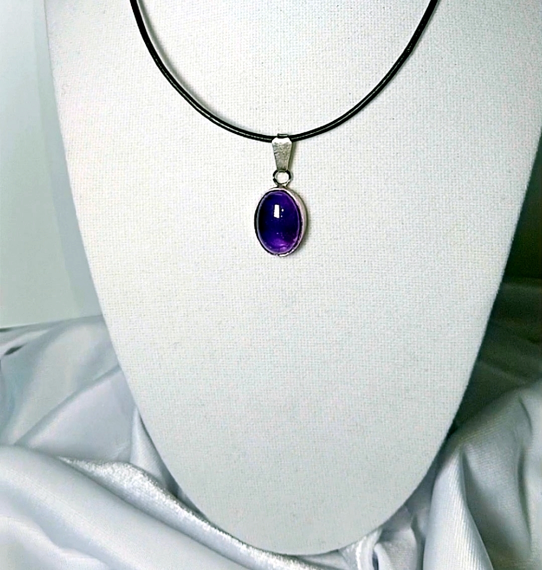 Изображение 3 товара Кулон из Серебра 925 ручной работы с Аметистом "Любовь и Надежда"