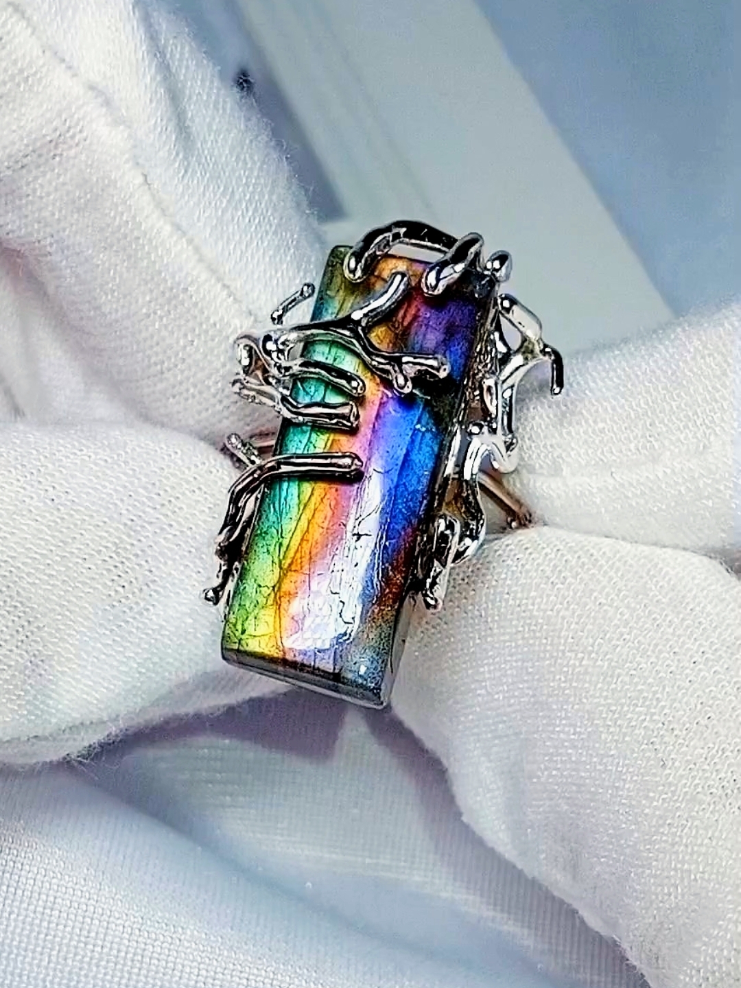 Дополнительное фото товара Кольцо «Волшебство Камня» с Редким Натуральным Крупным Лабрадором