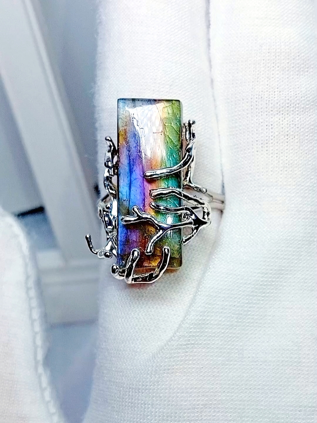 Изображение 2 товара Кольцо «Волшебство Камня» с Редким Натуральным Крупным Лабрадором