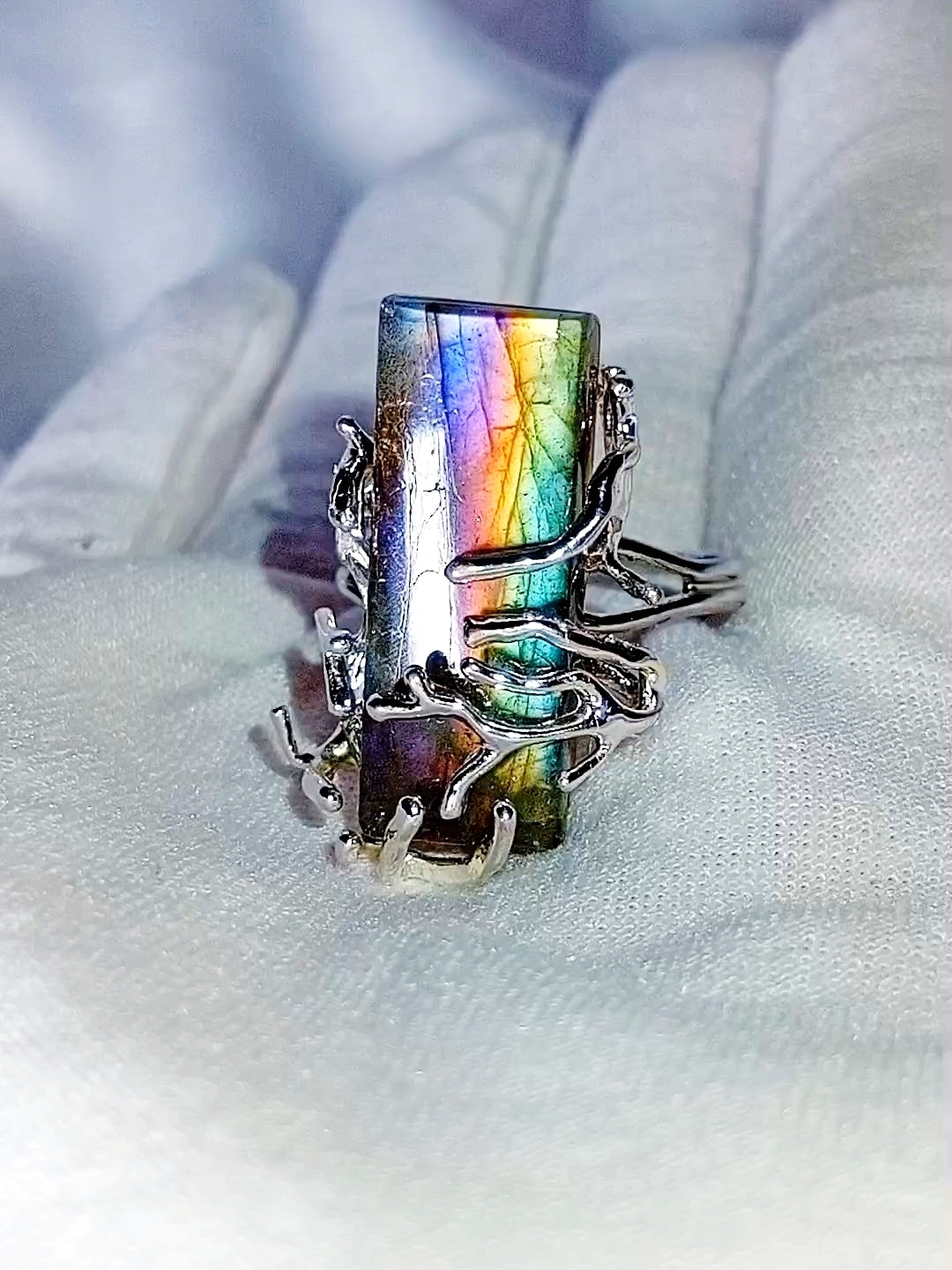 Изображение 4 товара Кольцо «Волшебство Камня» с Редким Натуральным Крупным Лабрадором