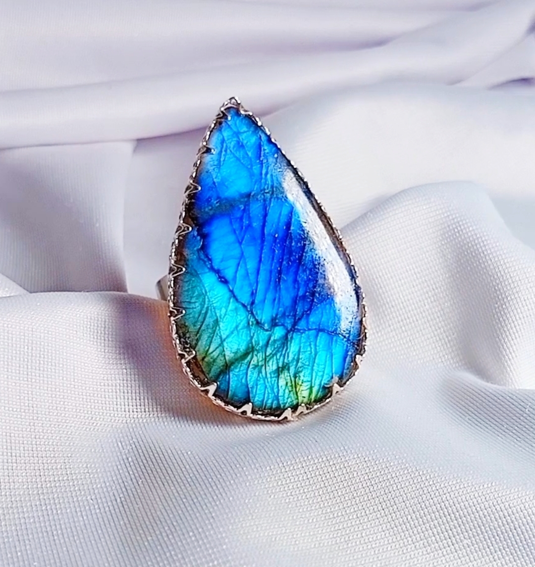 Изображение 4 товара Кольцо «Тайная Лагуна» с Натуральным Редким Крупным Лабрадором