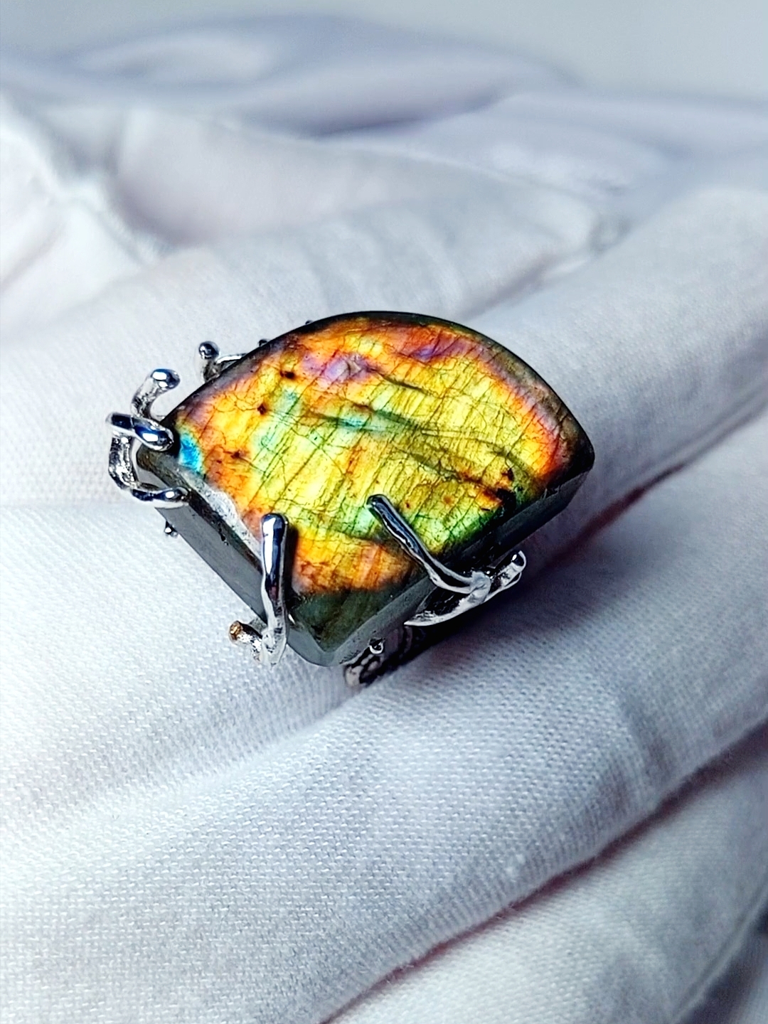 Дополнительное фото товара Кольцо «Слиток Золота» с Редким Натуральным Лабрадором