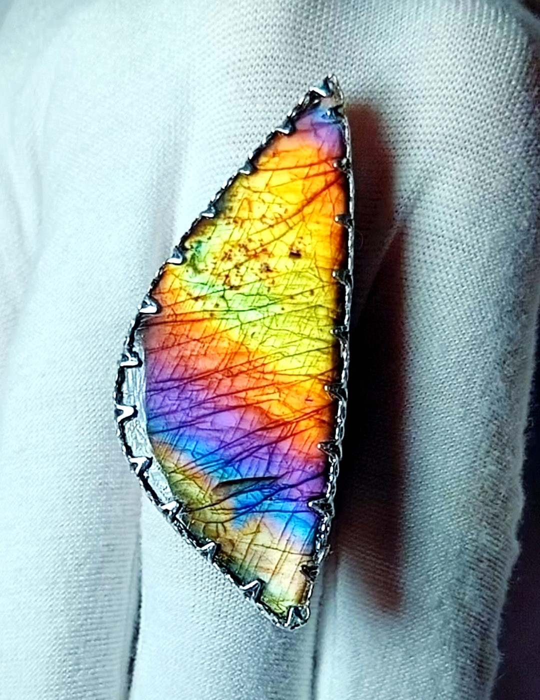 Изображение 2 товара Кольцо «Портал в Сказку» с Редким Натуральным Лабрадором