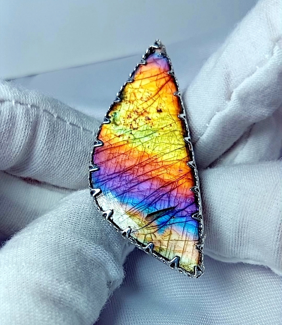 Изображение 3 товара Кольцо «Портал в Сказку» с Редким Натуральным Лабрадором