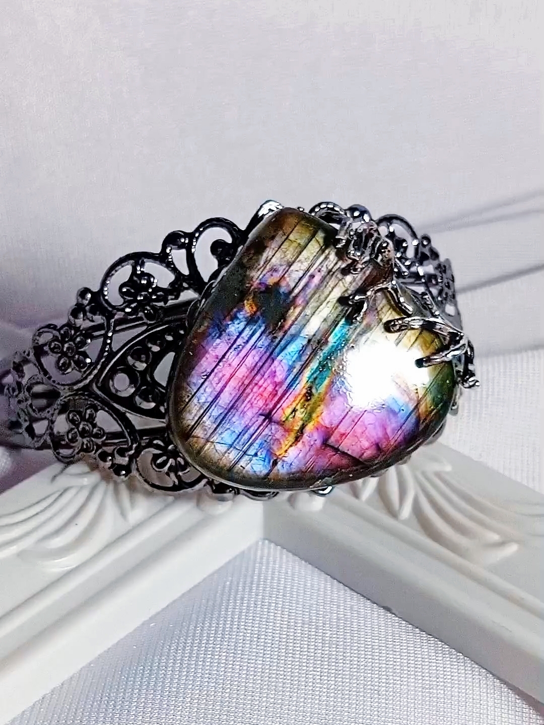 Изображение 2 товара Браслет с Натуральным Редким Лабрадором "Сердце Леса"