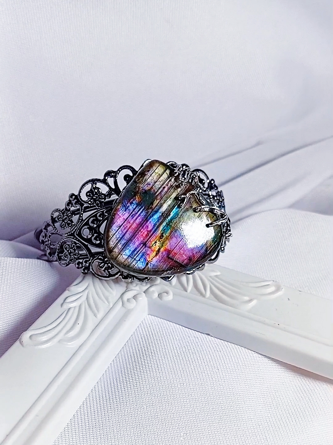 Изображение 3 товара Браслет с Натуральным Редким Лабрадором "Сердце Леса"