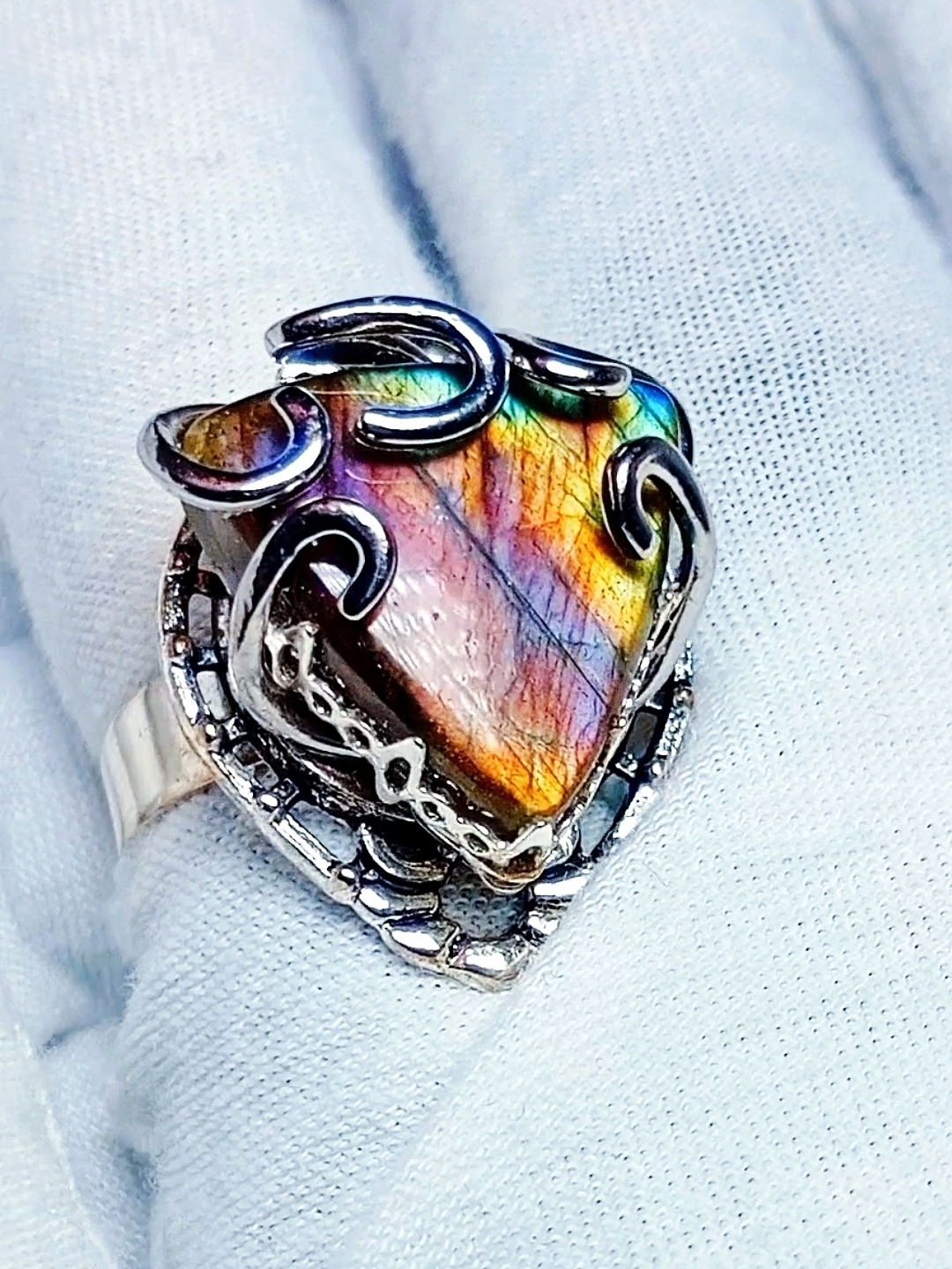 Изображение 4 товара Кольцо с Натуральным Редким Лабрадором "Рассвет в Горах"