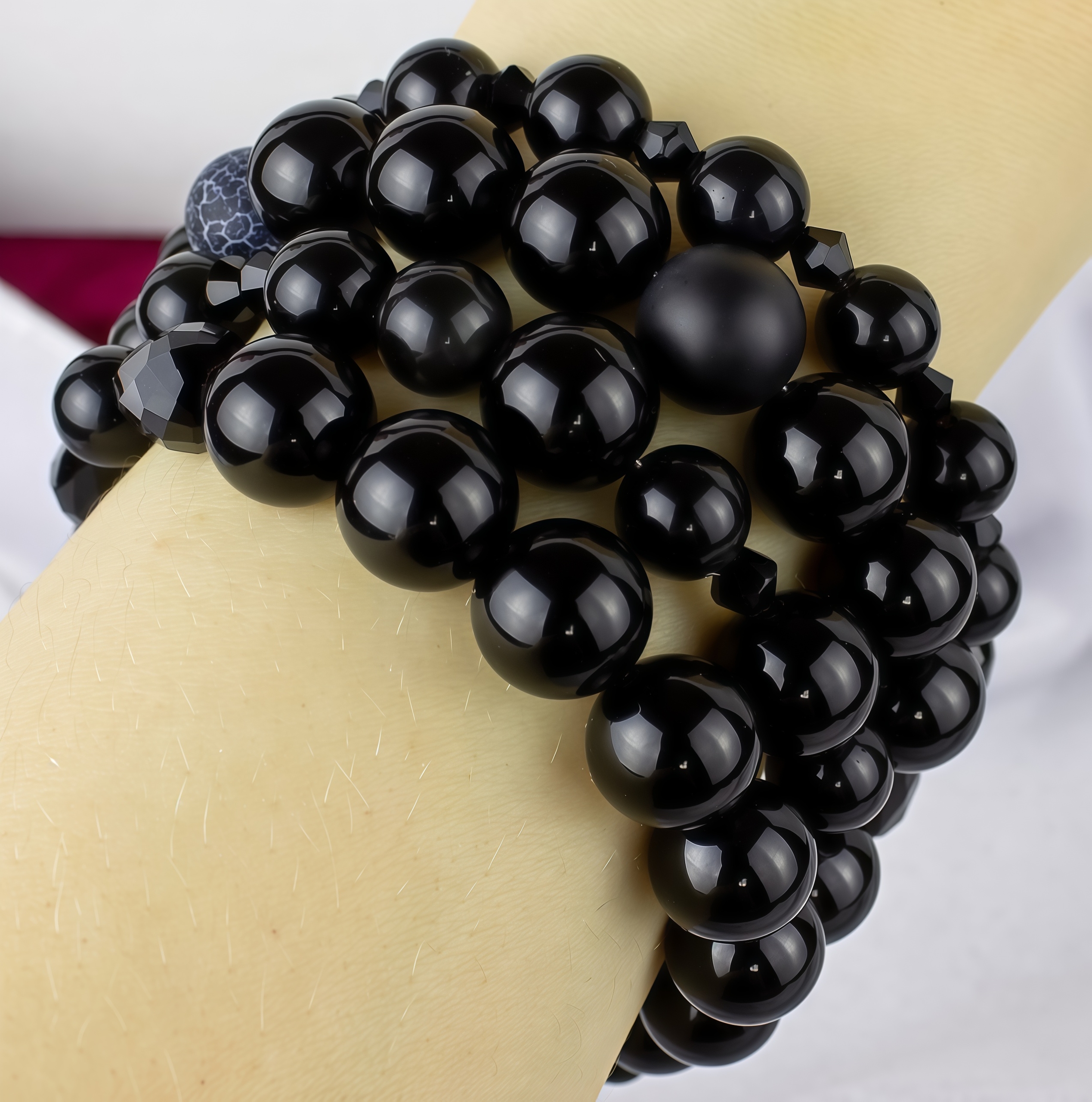 Роскошный браслет с обсидианом и агатом