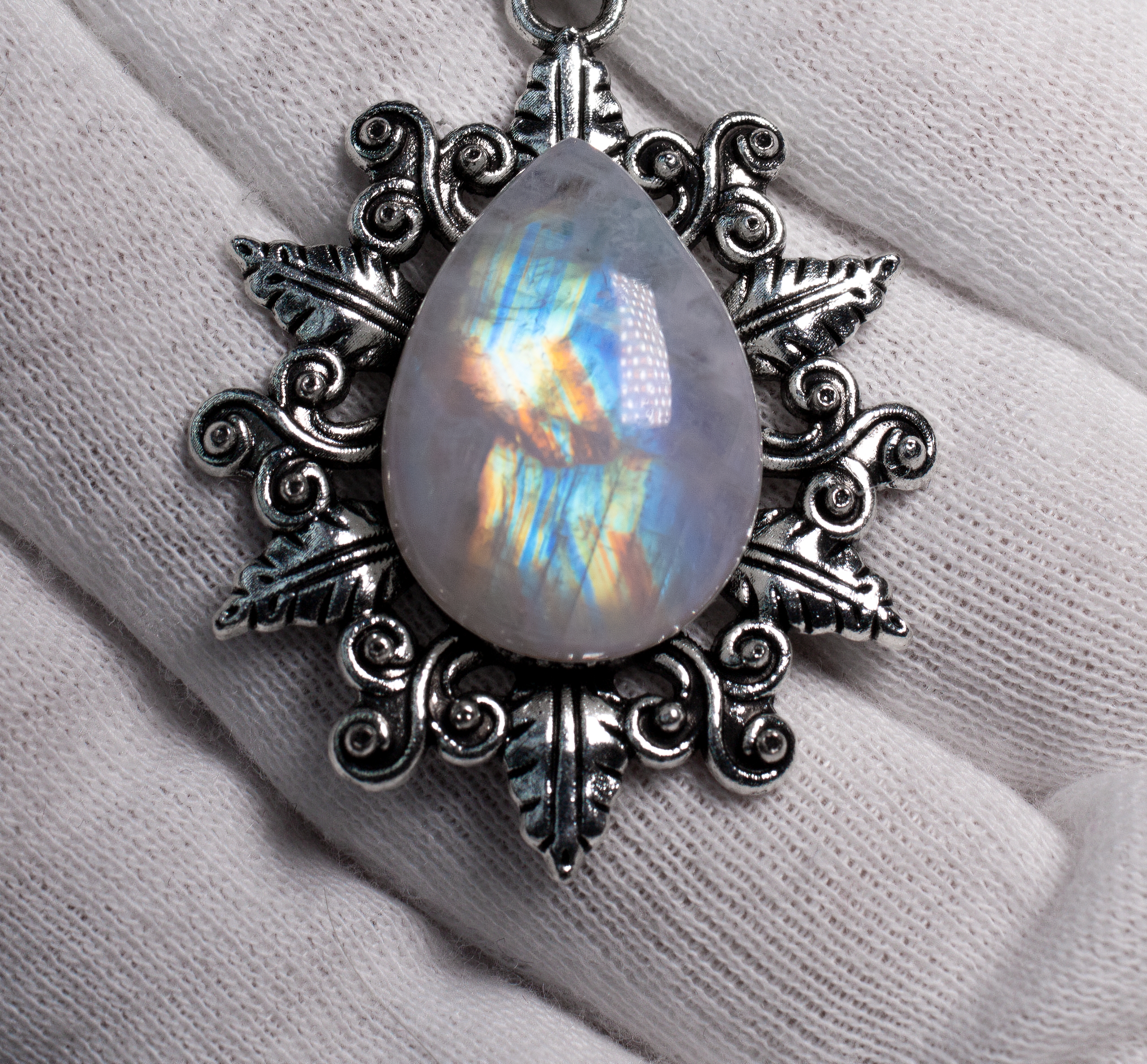 Комплект Колье+ Серьги "Луна" c Натуральным Редким Лунным Камнем