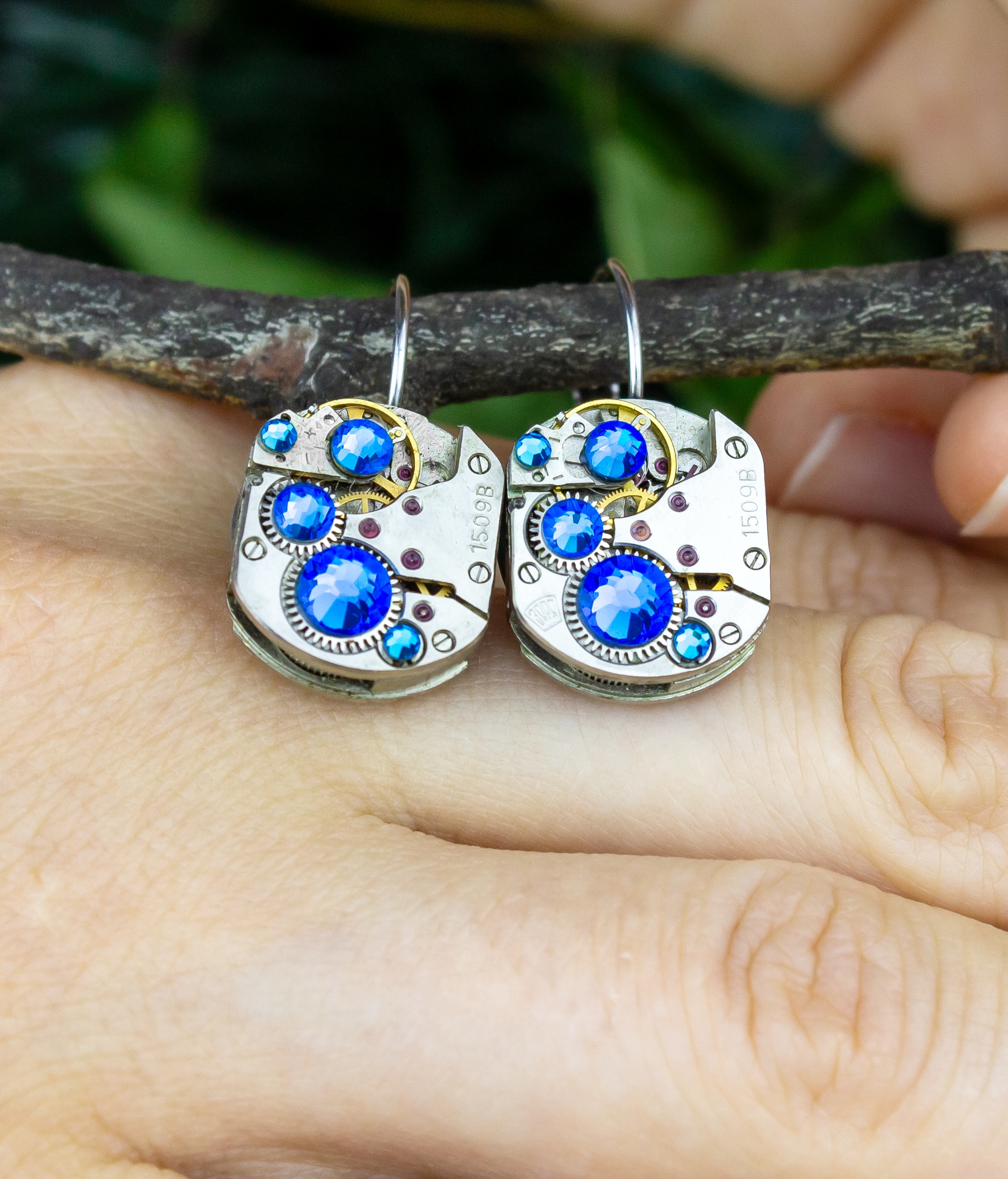 Винтажные стимпанк серьги «Брызги Океана» синие со Сваровски