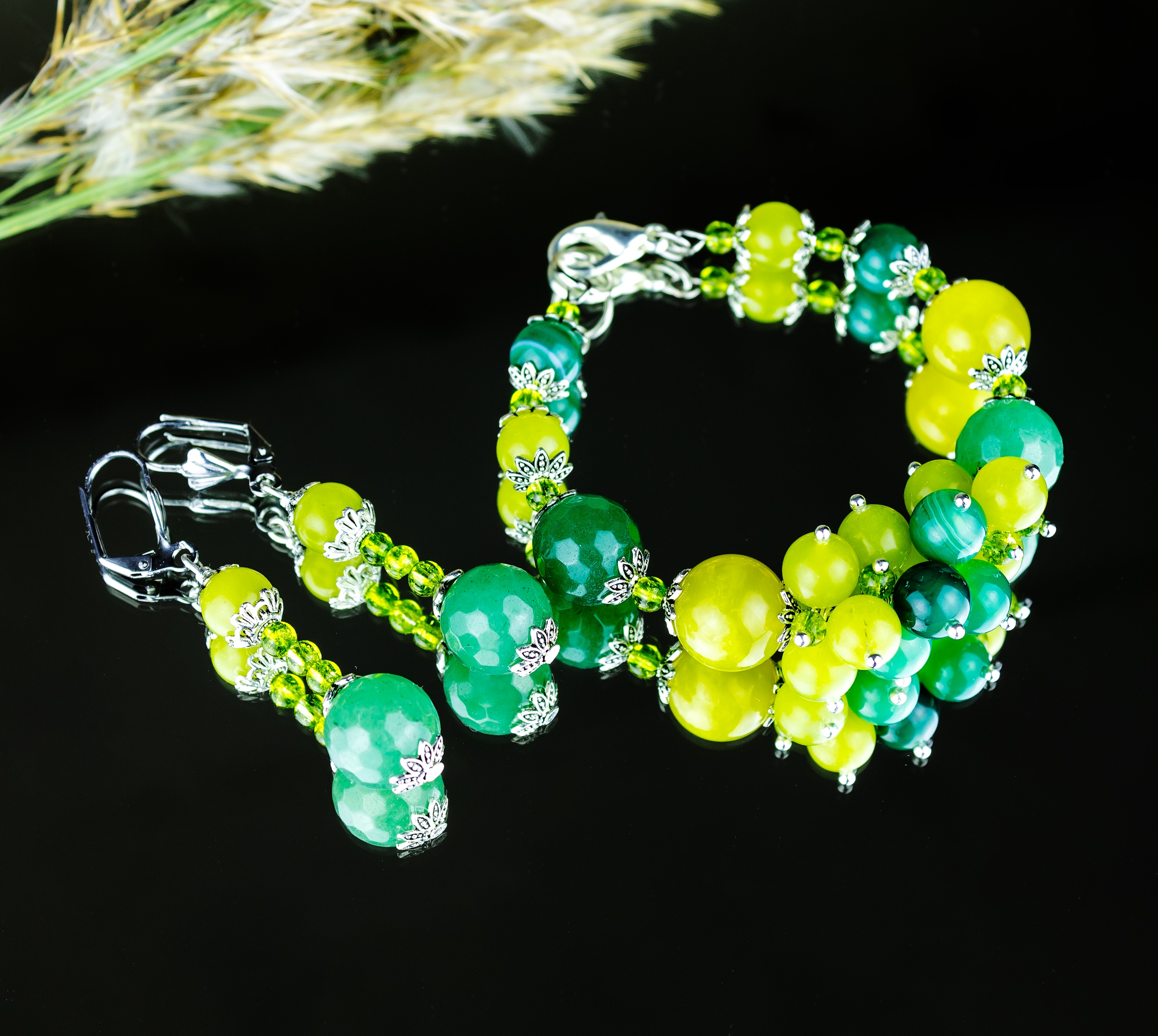 Комплект нефрит авантюрин перидот