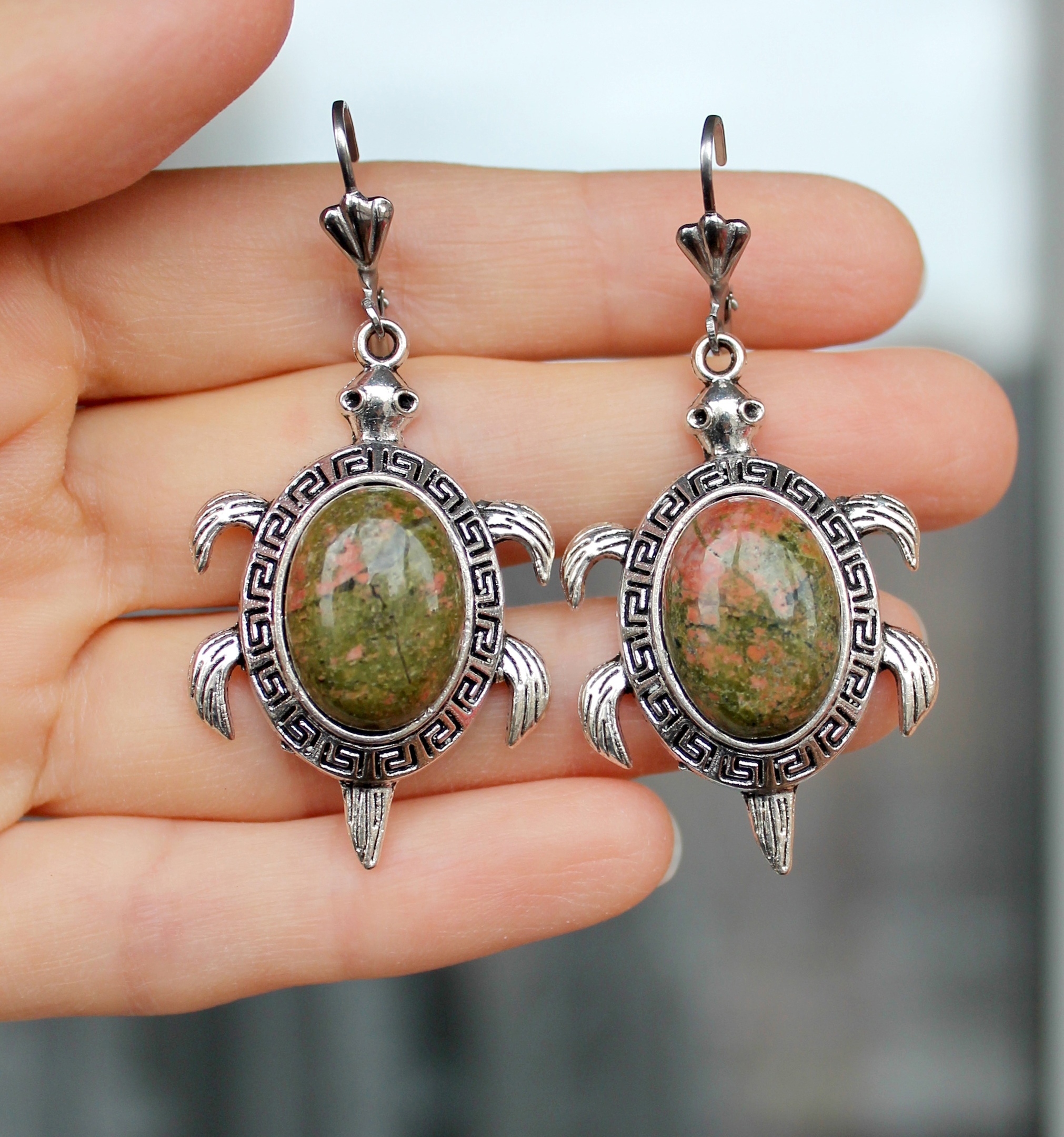 Серьги с унакитом «Бали»