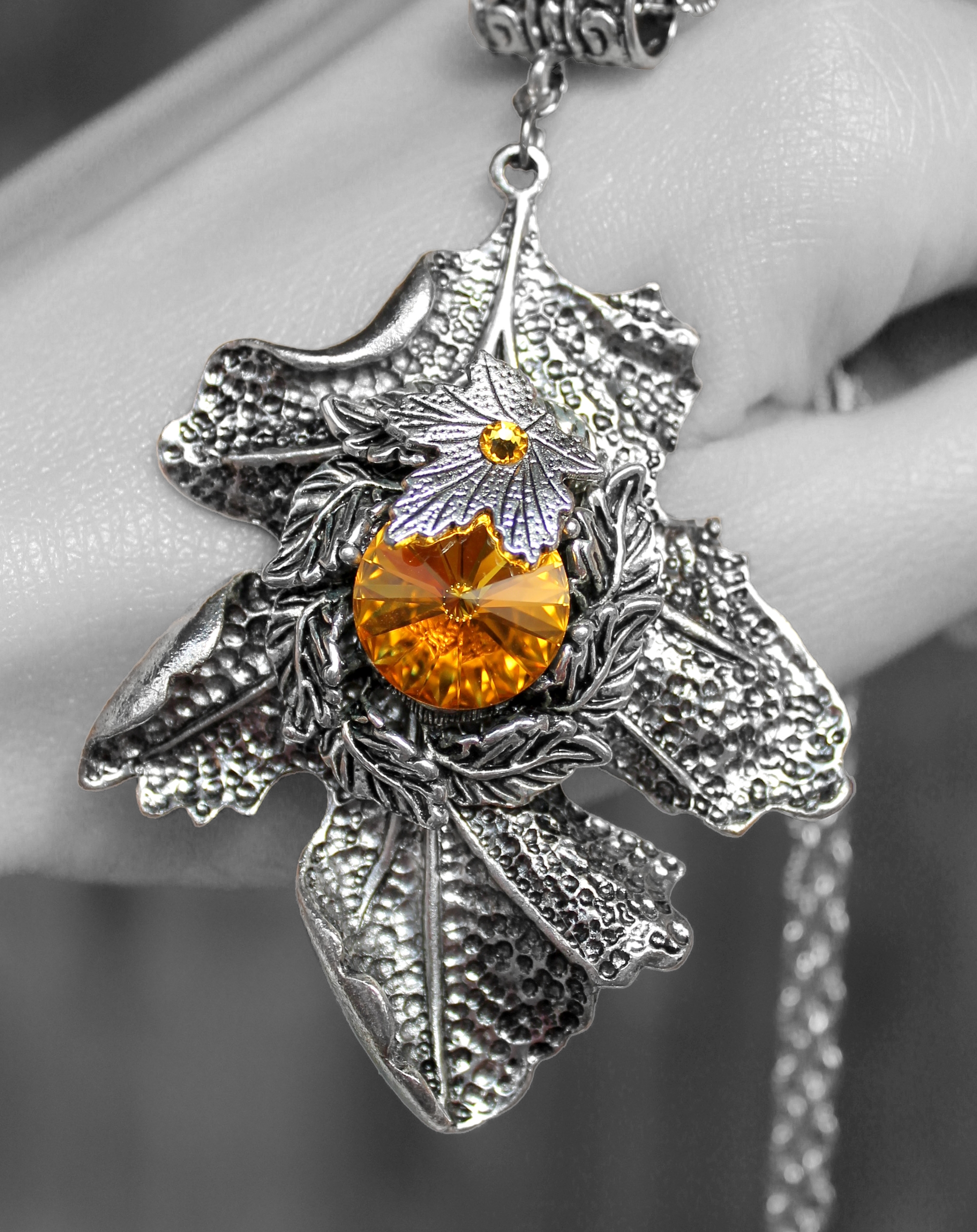 Кулон Осенний Лист