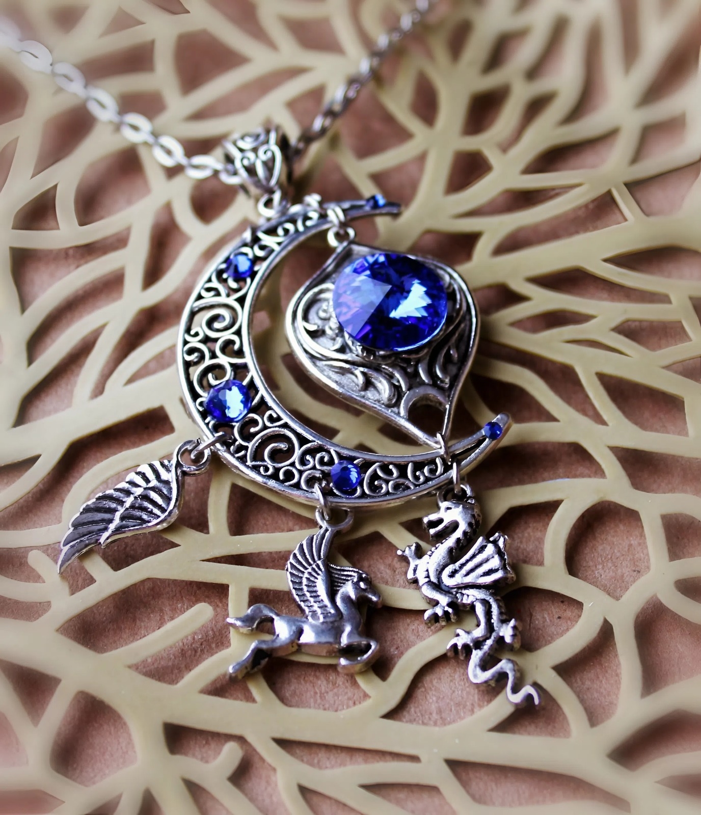 Винтажный фэнтези кулон Магия