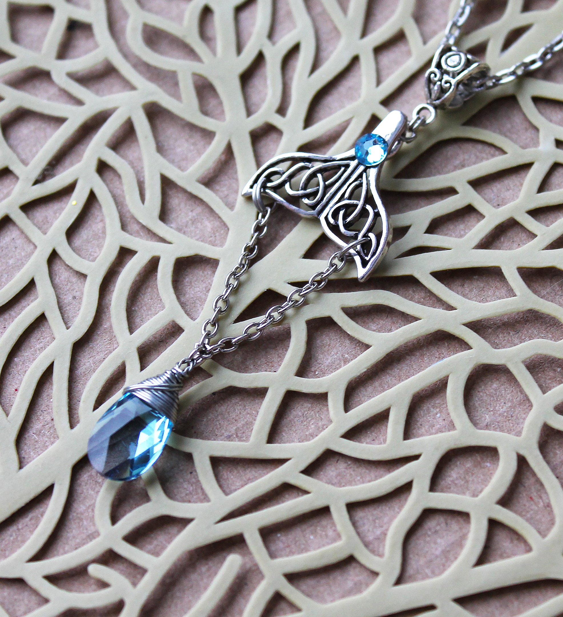 Винтажный кулон с кристаллами Swarovski