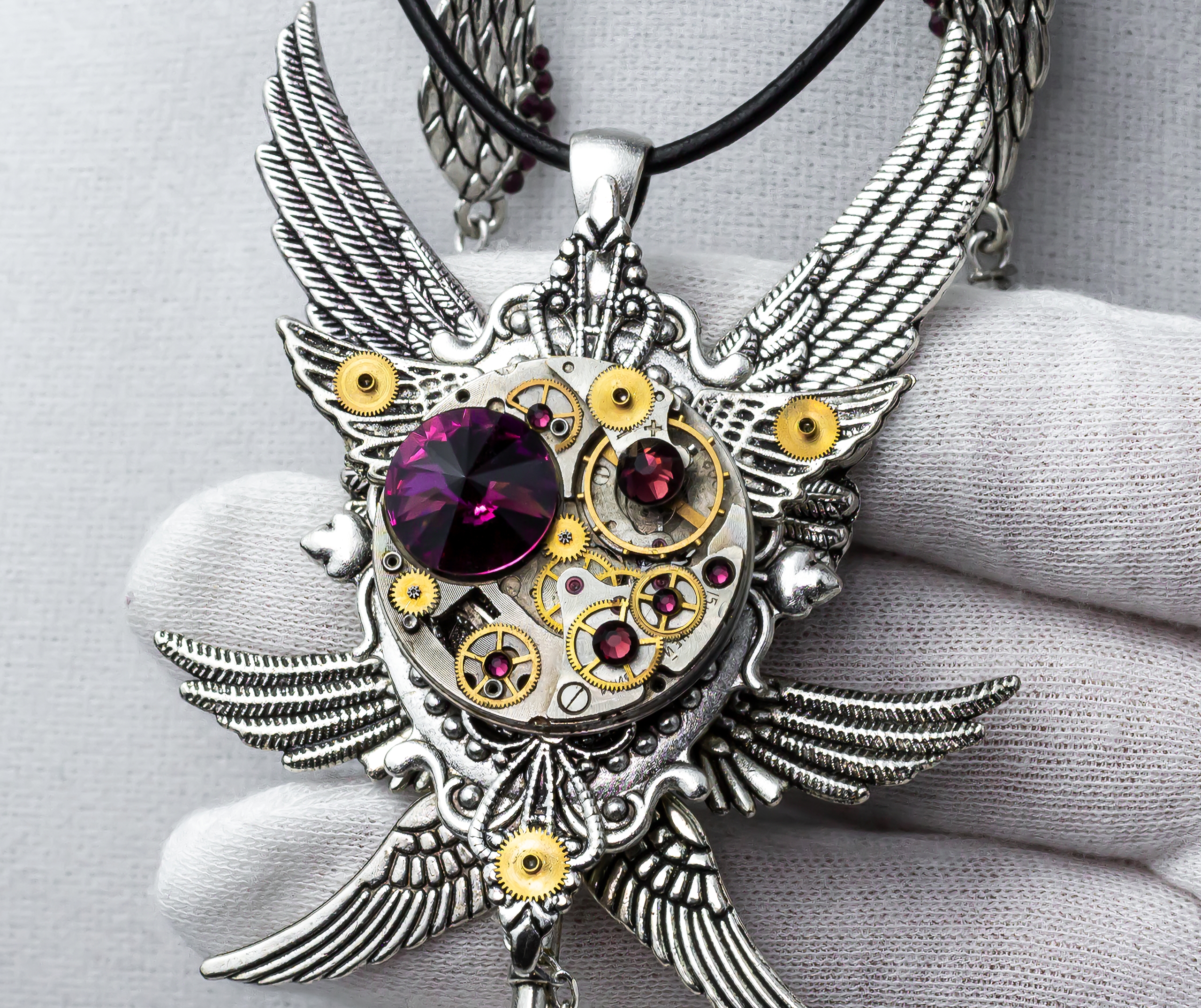 Фотография товара Винтажный Стимпанк-Комплект «Ключ Времени» 🕰️🔑 Кулон-Ключик + Серьги в SteamStyle