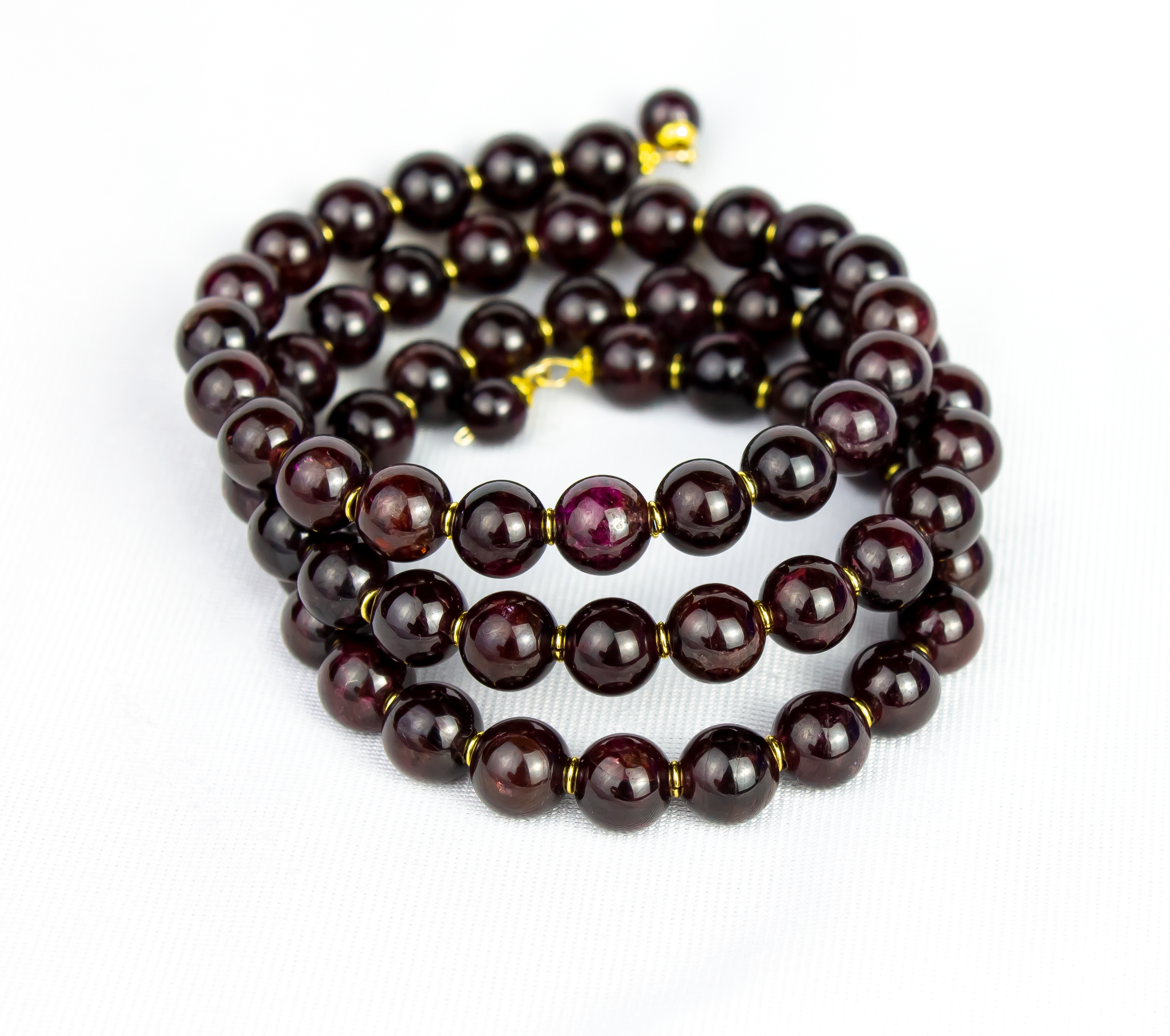 Золотой браслет с натуральным гранатом «Для Тебя»