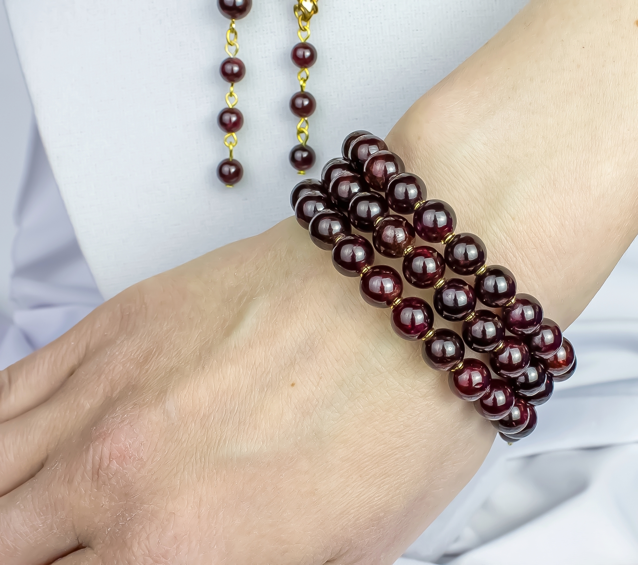 Золотой комплект: браслет + серьги с натуральным гранатом «Для Тебя»