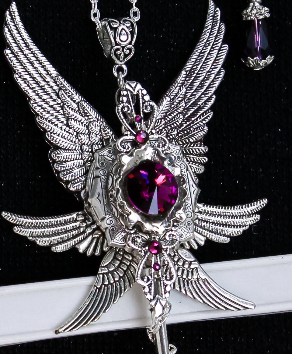 Комплект украшений "Крылья Ангела" с кристаллами Swarovski — винтаж, готика