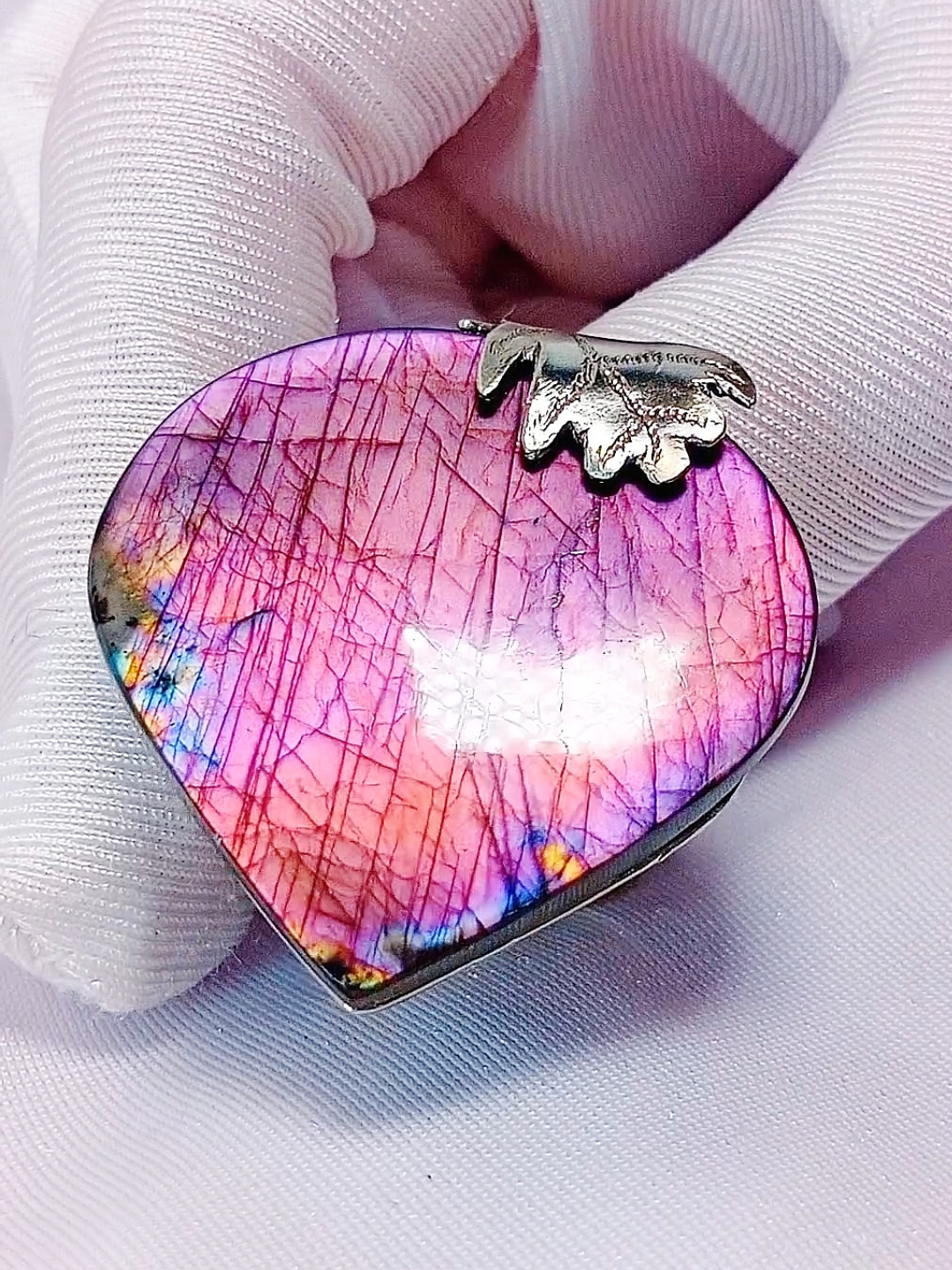 ПРОДАНО❗💜Лавандовое Сияние✨ — Кольцо с Премиальным Редким Лабрадором (Оправа Регулируемая — Подходит на Любой Размер). Полностью Ручная Ювелирная Работа🛠️